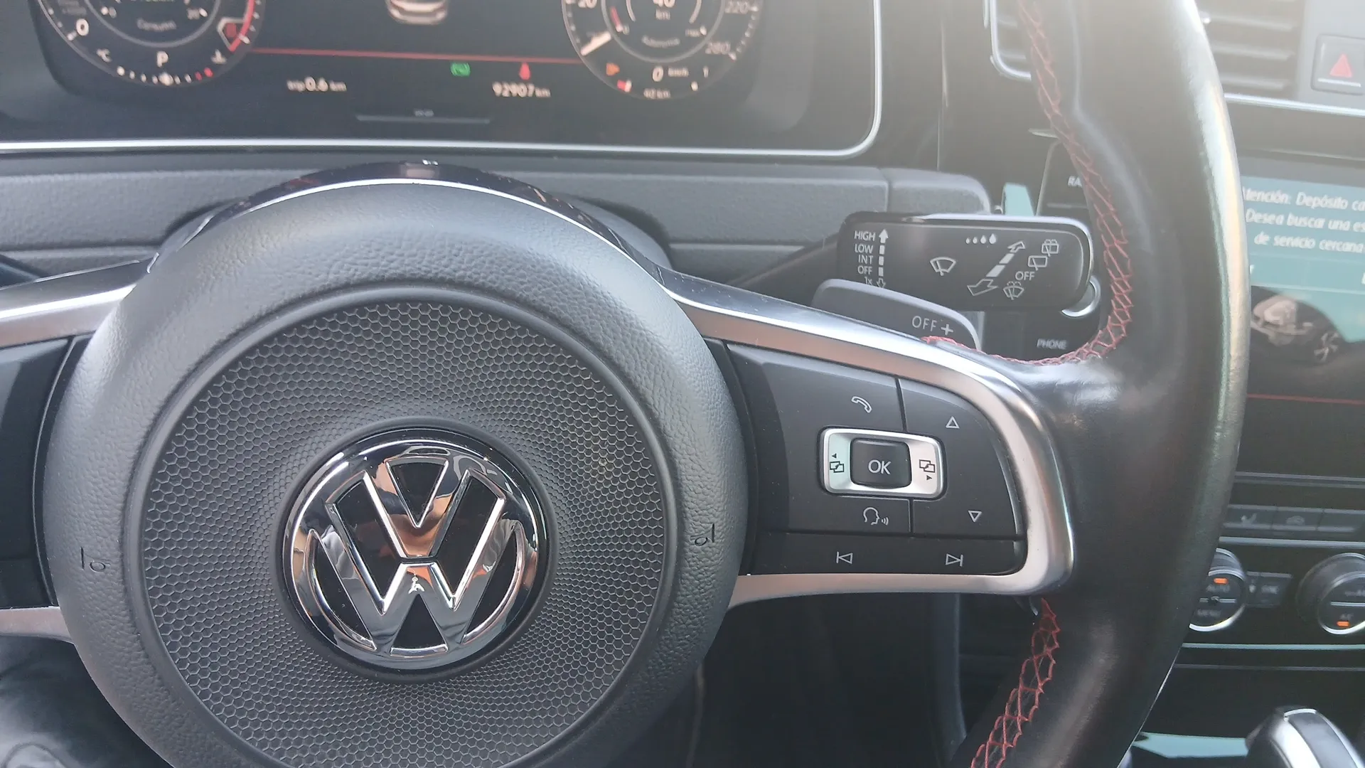 Volkswagen Golf GTI Performance 2.0 TSI DSG - foto 14