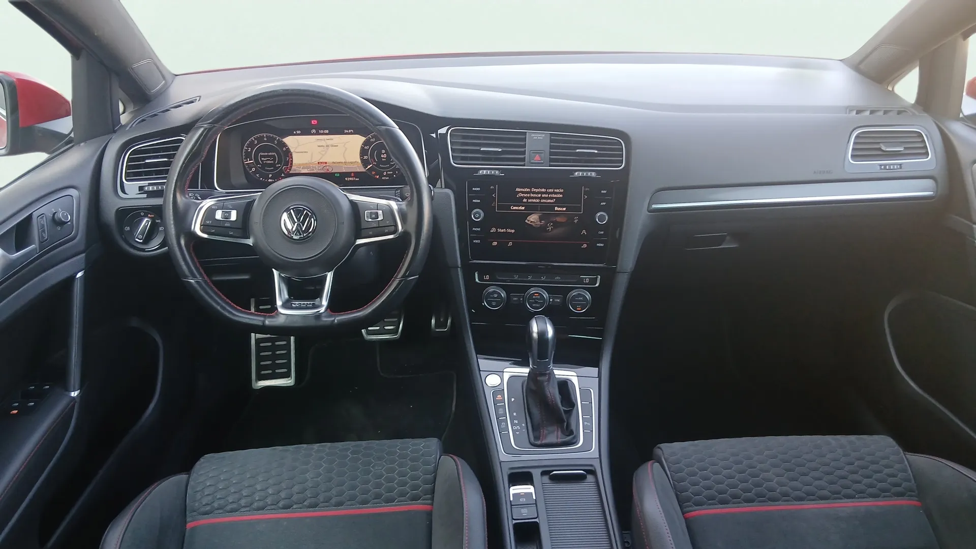 Volkswagen Golf GTI Performance 2.0 TSI DSG - foto 6
