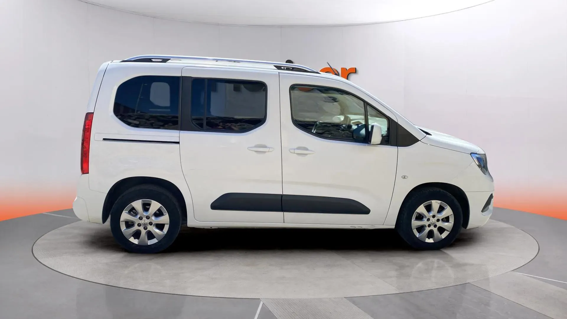 Opel Combo 1.5 TD Expression L - foto 2