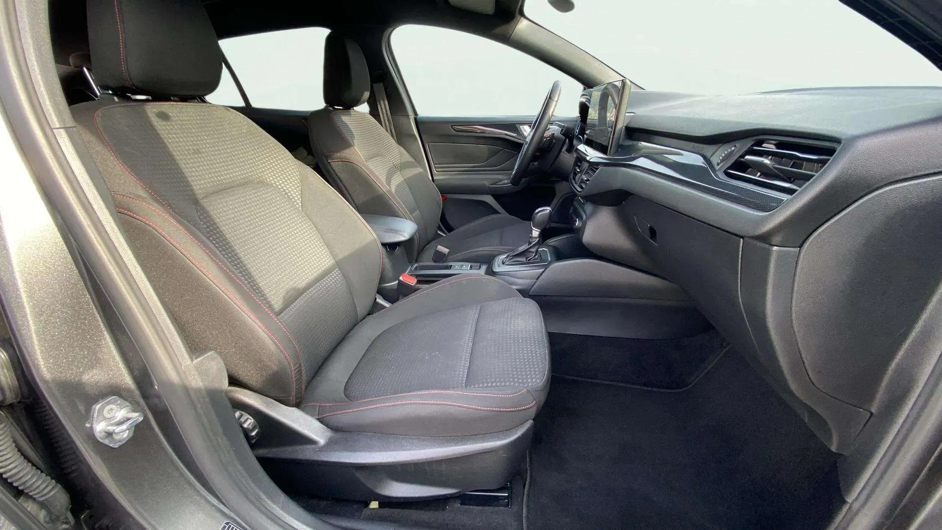 Ford Focus 1.0 EcoBoost MHEV Active Style SIP - foto 17