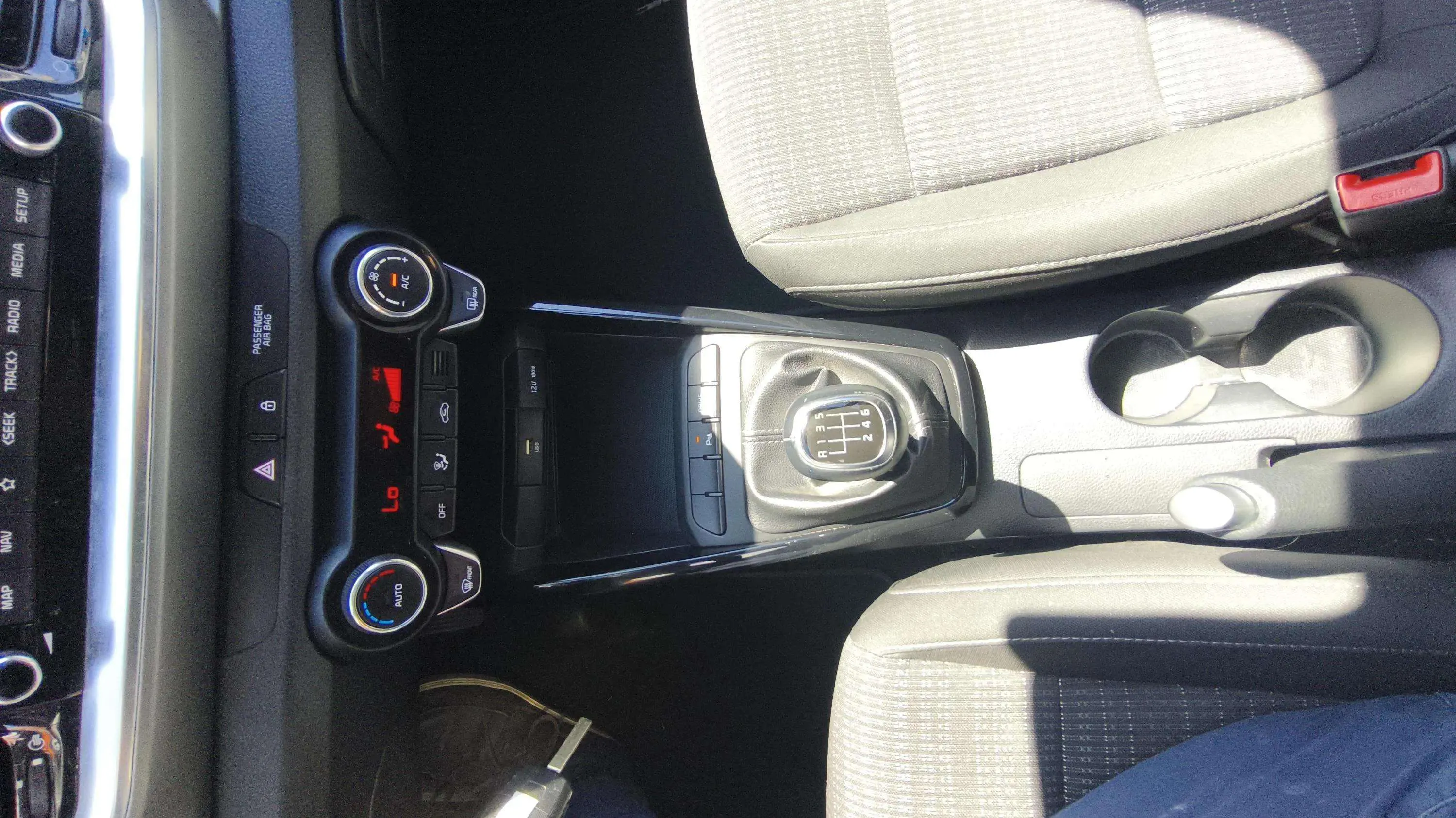 Kia Stonic 1.0 T-GDi MHEV Drive - foto 25
