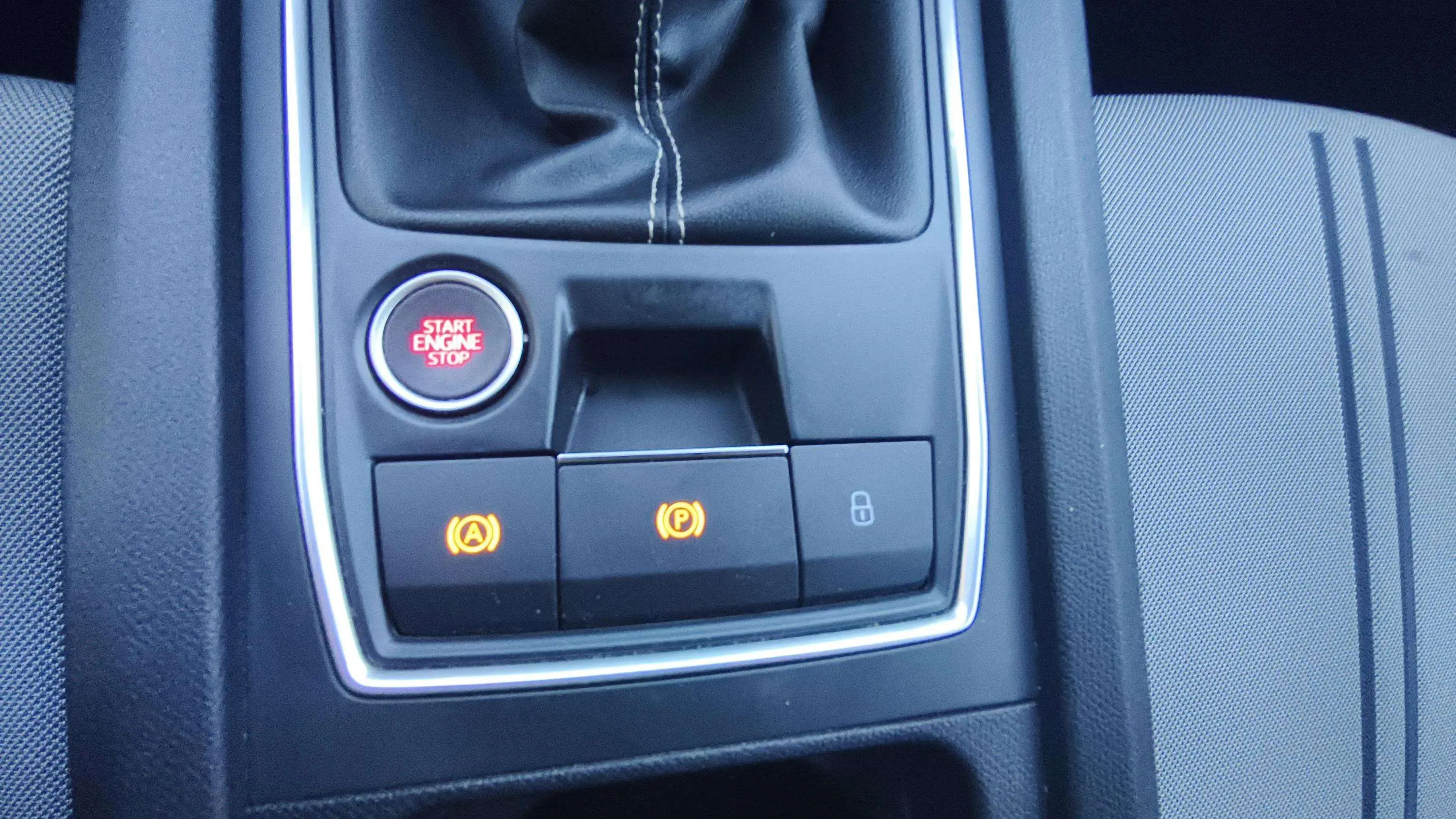 SEAT León 2.0 TDI Style Launch P Nav - foto 25
