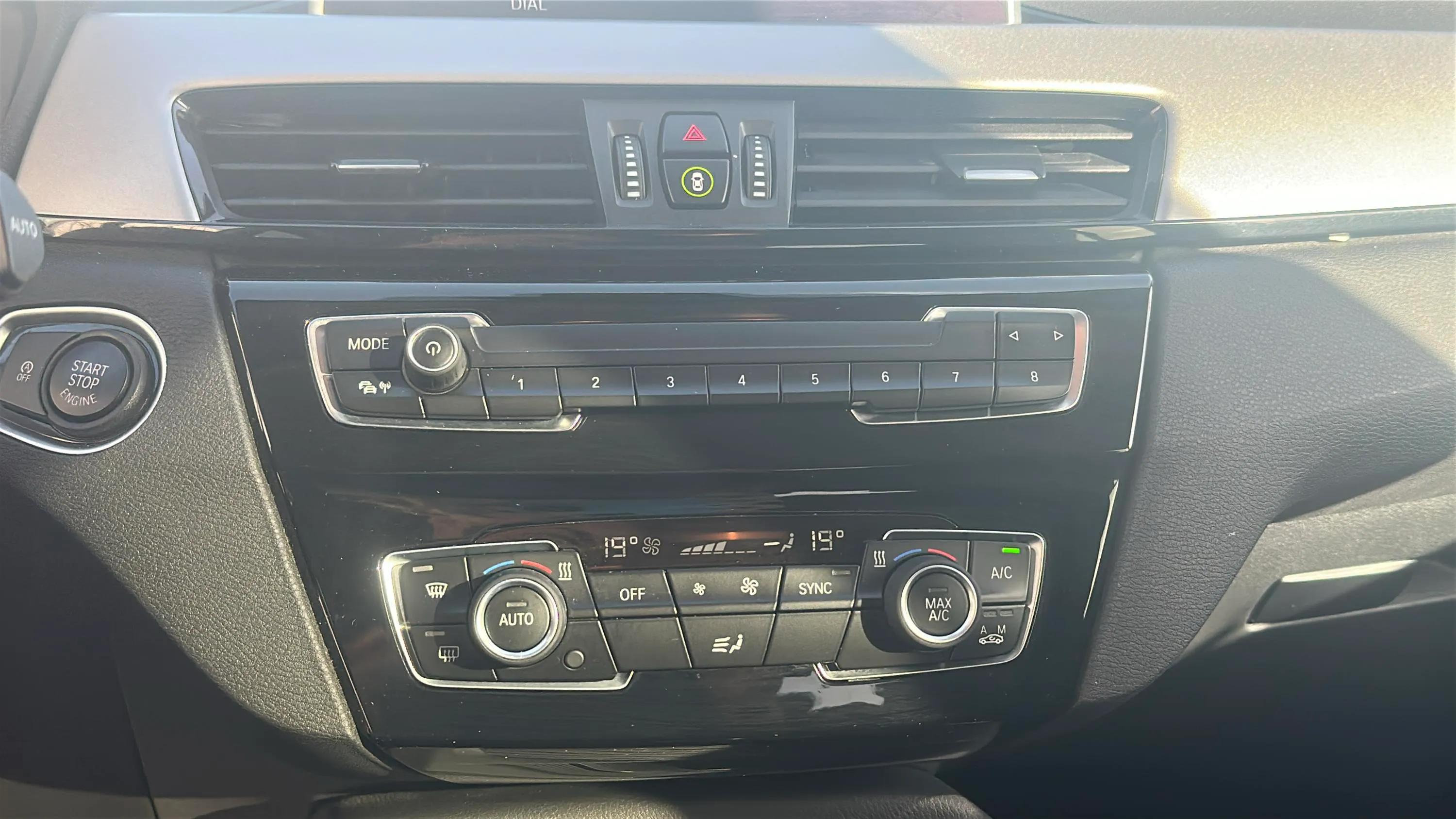 BMW X1 sDrive18dA Business - foto 14