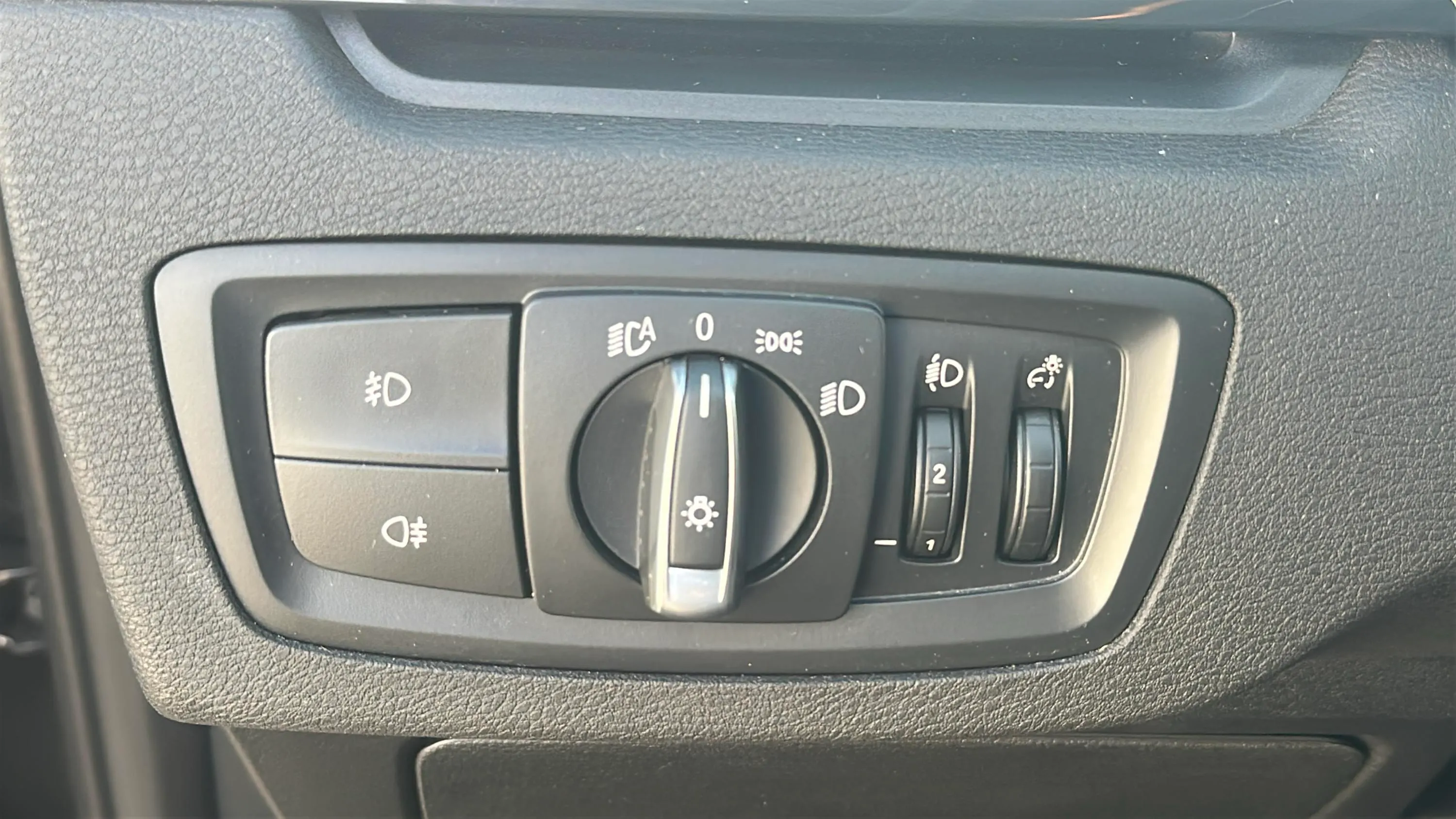 BMW X1 sDrive18dA Business - foto 19