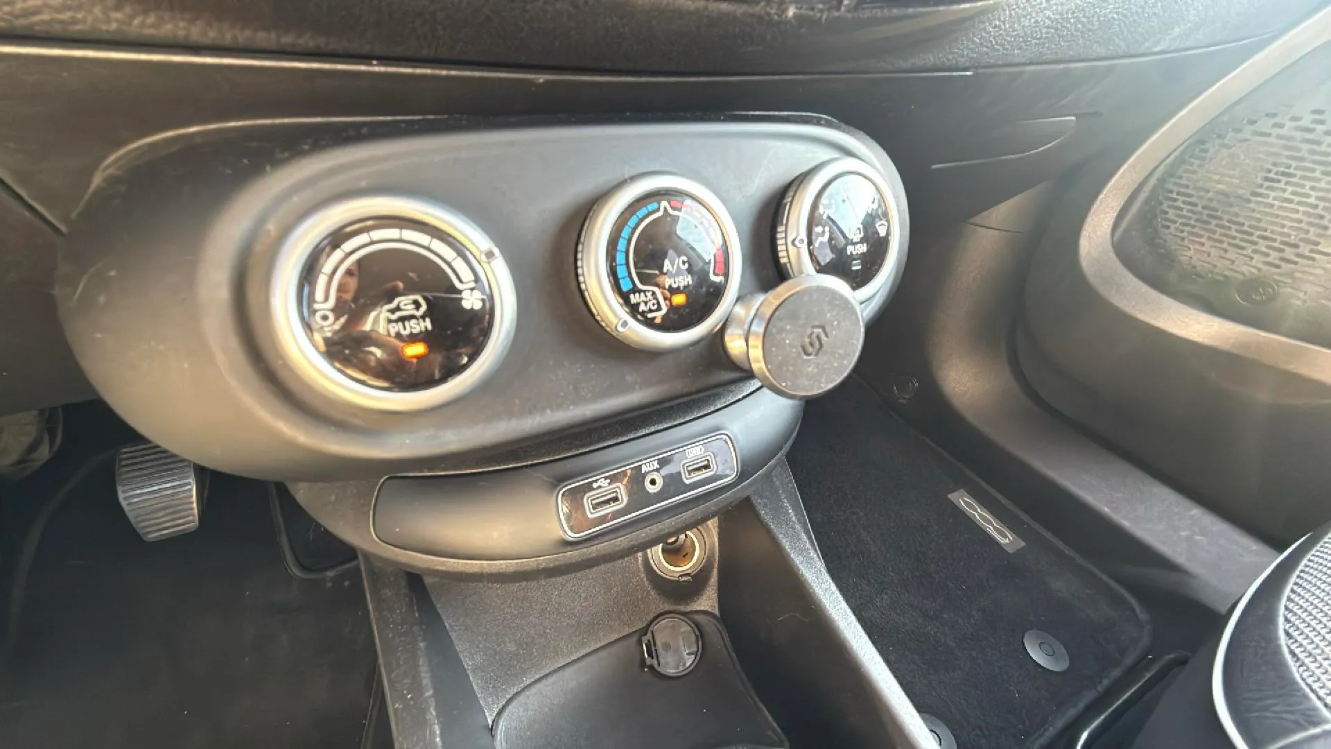 Fiat 500X Lounge 1.6 MultiJet 4x2 - foto 18