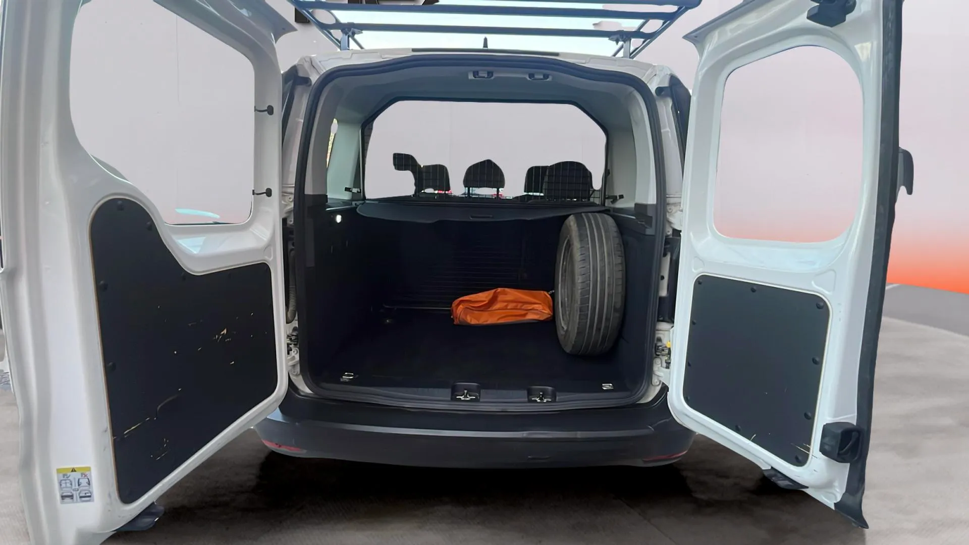 Volkswagen Caddy Outdoor 2.0 TDI 4Motion - foto 15