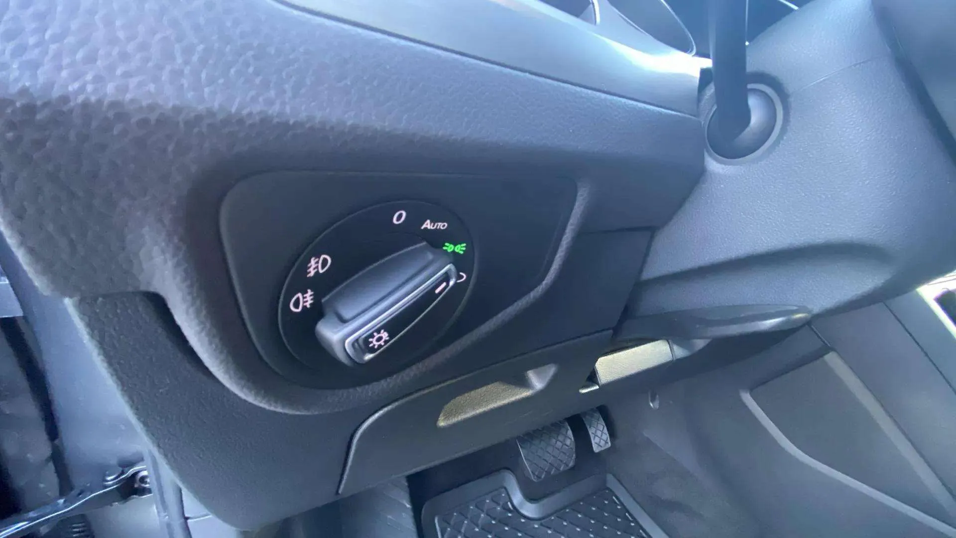 Volkswagen Touran Advance 1.5 TSI DSG - foto 21