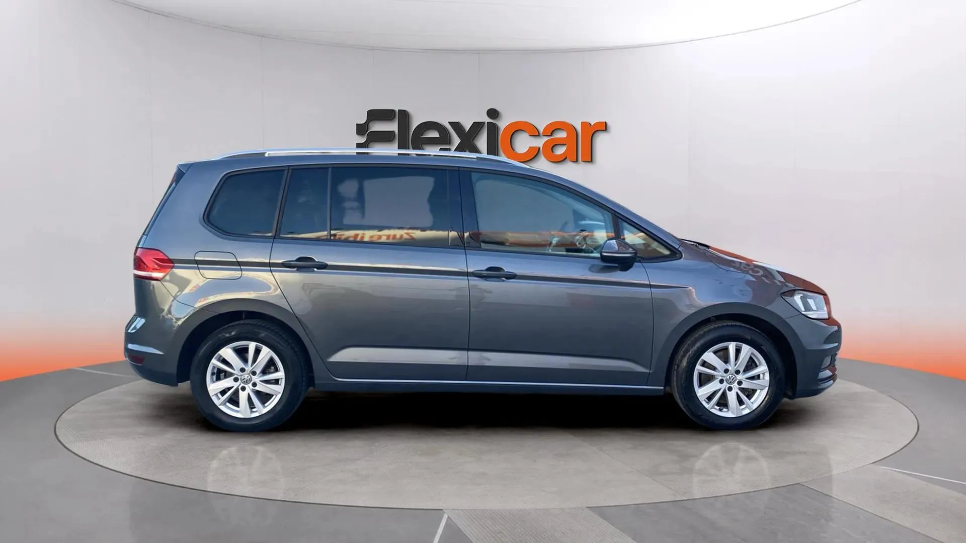 Volkswagen Touran Advance 1.5 TSI DSG - foto 10