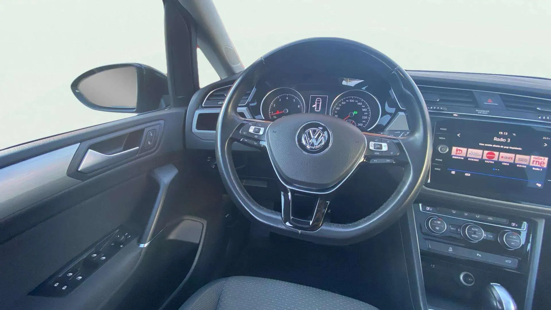 Volkswagen Touran Advance 1.5 TSI DSG - foto 14