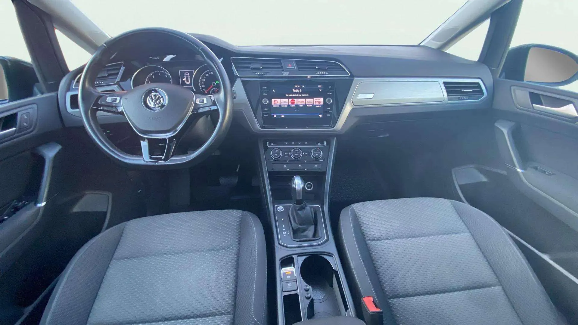 Volkswagen Touran Advance 1.5 TSI DSG - foto 12