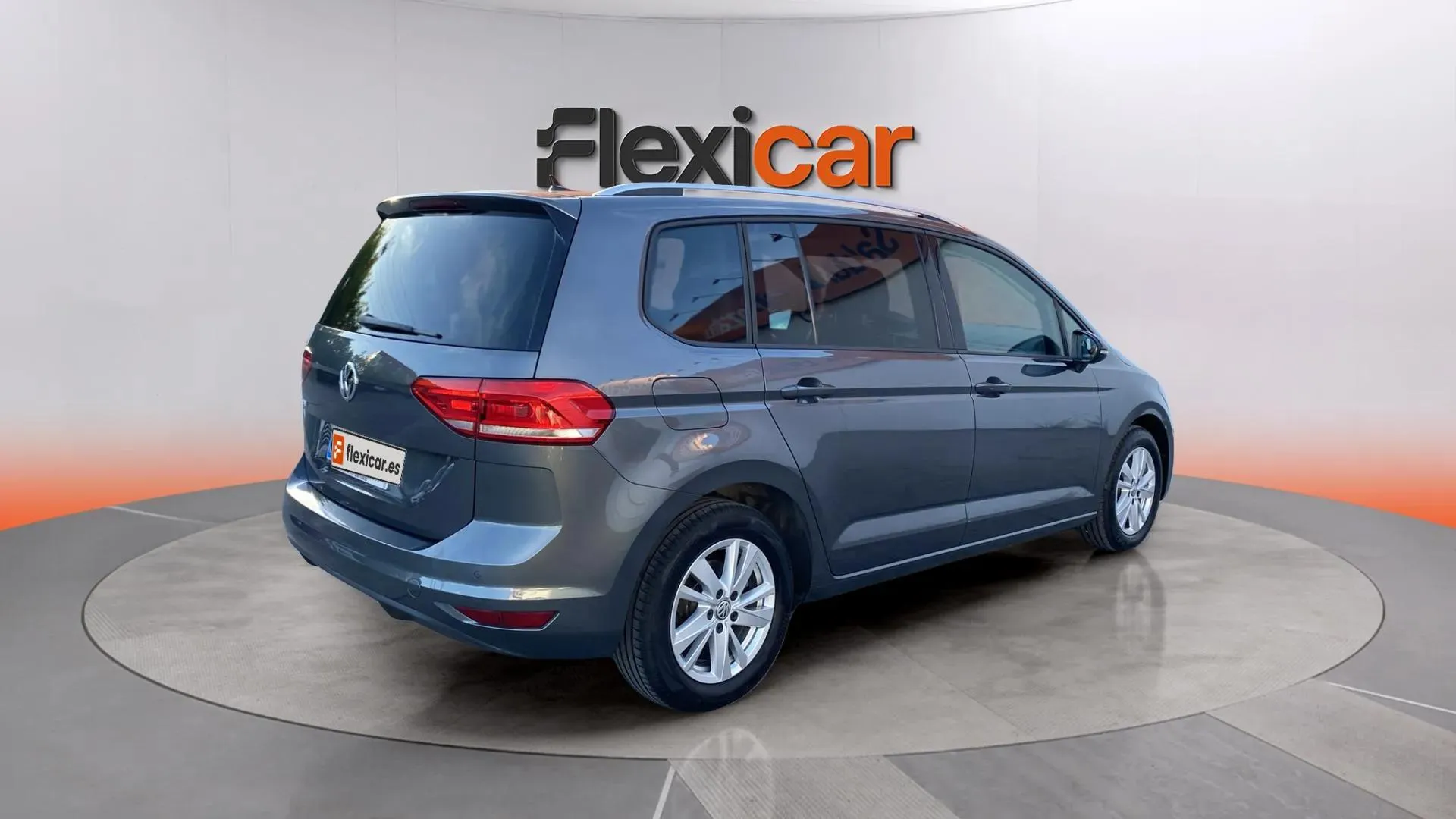 Volkswagen Touran Advance 1.5 TSI DSG - foto 9