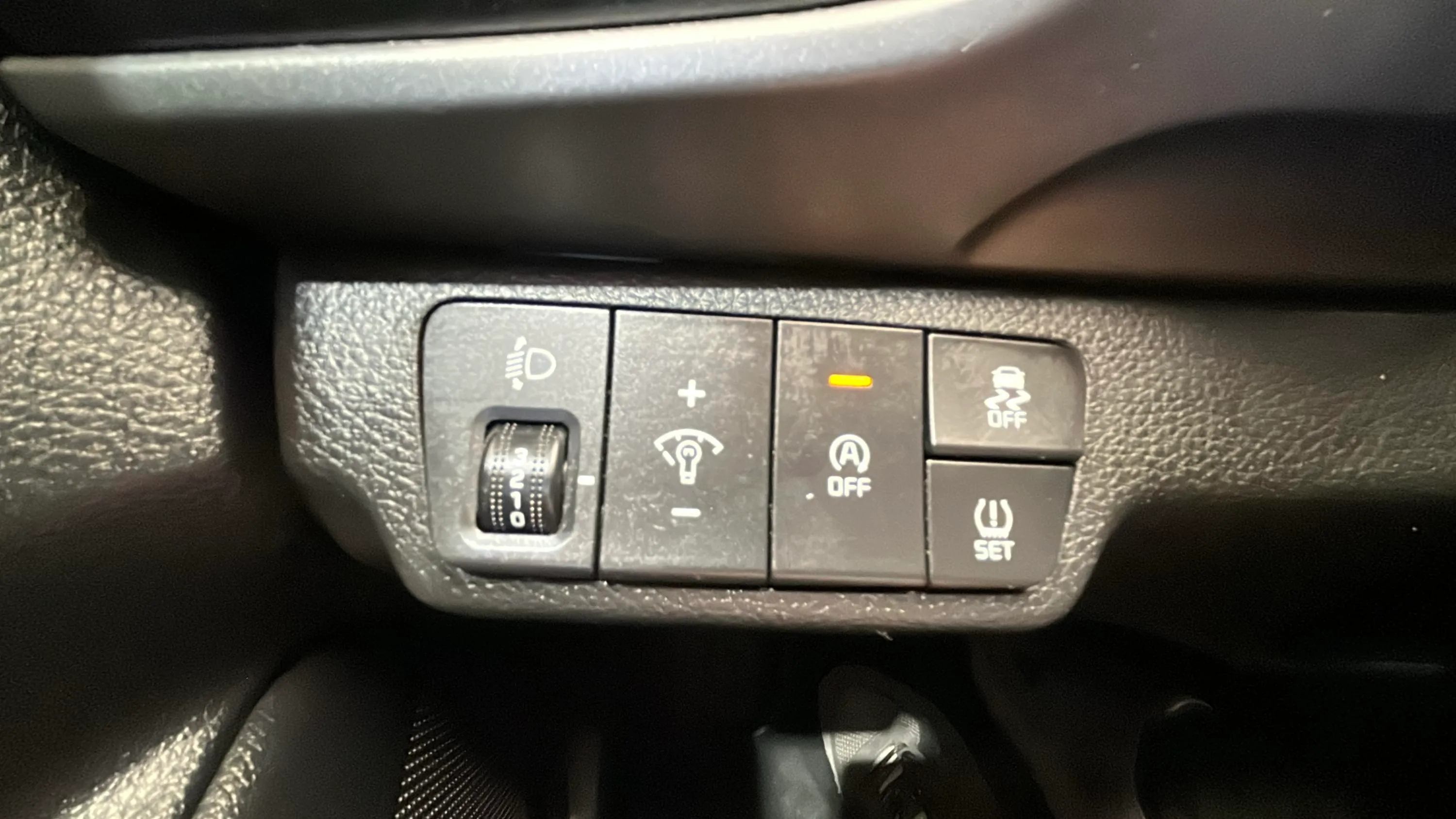 Kia Stonic 1.0 T-GDi MHEV iMT Drive - foto 18