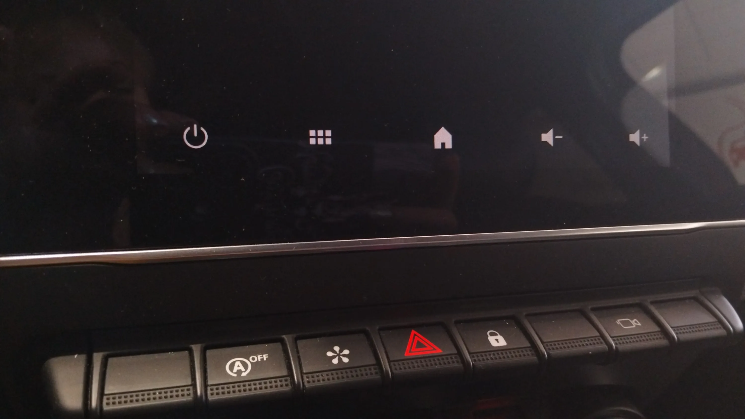 Renault Clio Techno TCe 90 - foto 18
