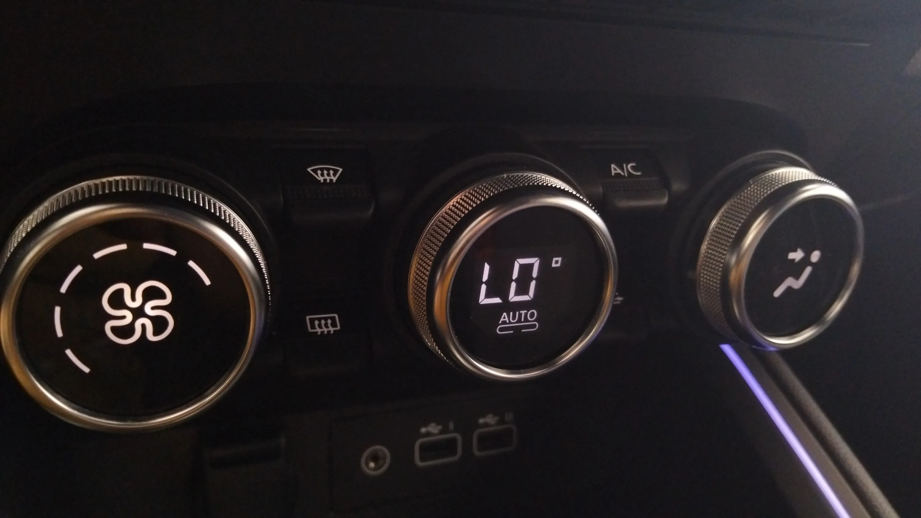 Renault Clio Techno TCe 90 - foto 17
