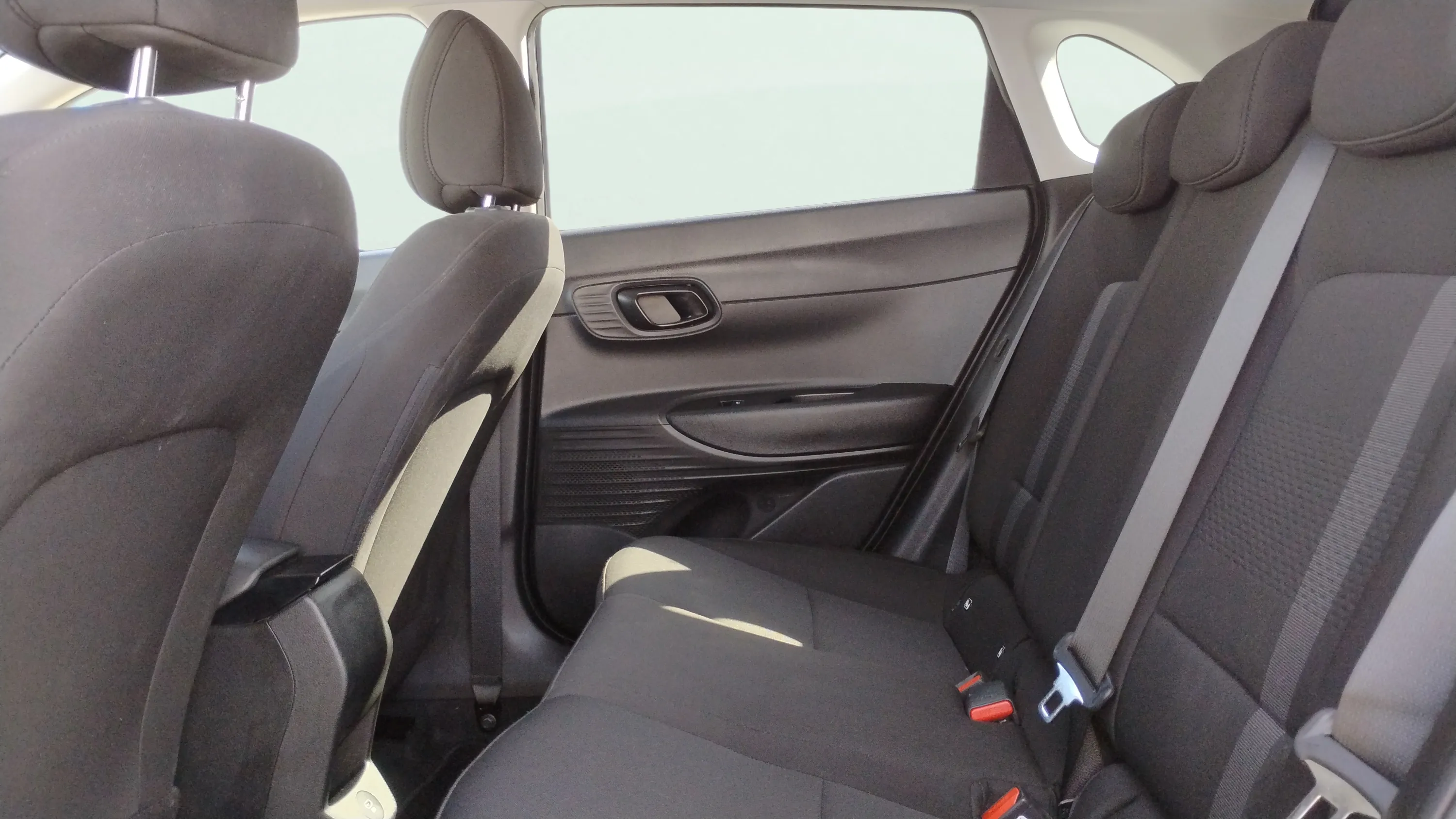 Hyundai i20 1.2 MPI Essence - foto 19