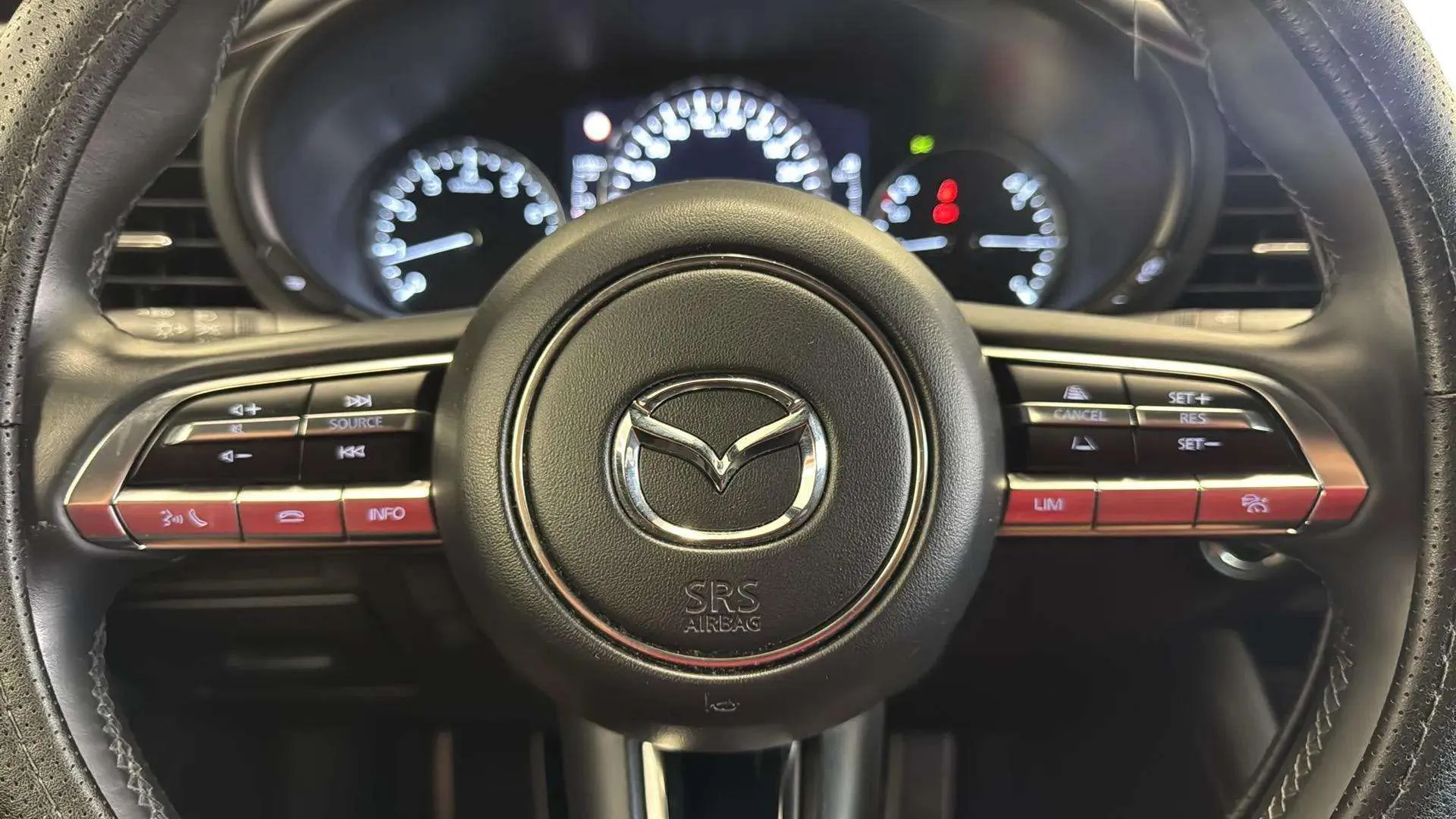 Mazda Mazda3 2.0 Skyactiv-G Zenith - foto 14