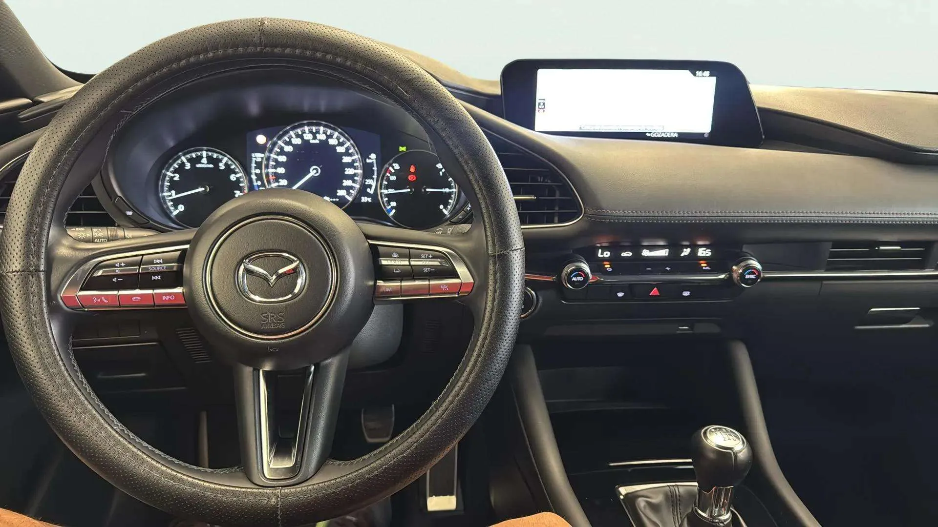 Mazda Mazda3 2.0 Skyactiv-G Zenith - foto 12