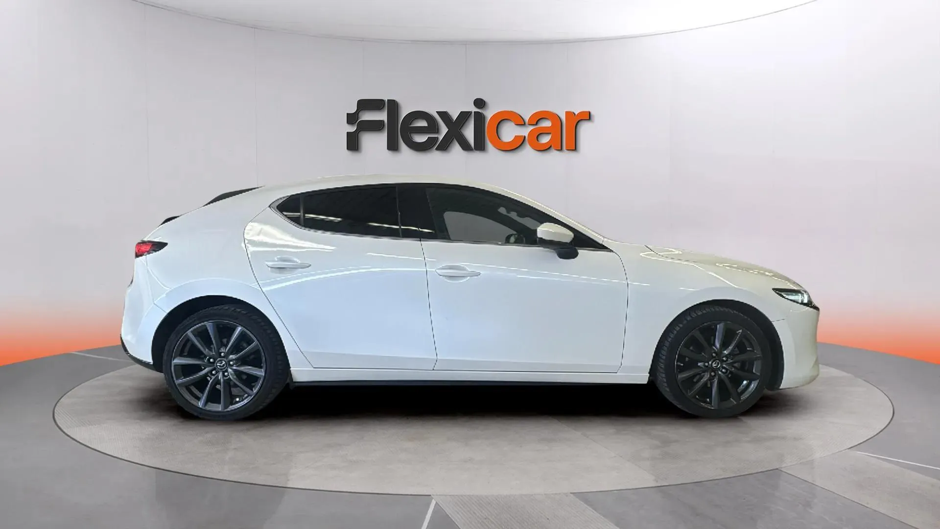 Mazda Mazda3 2.0 Skyactiv-G Zenith - foto 8