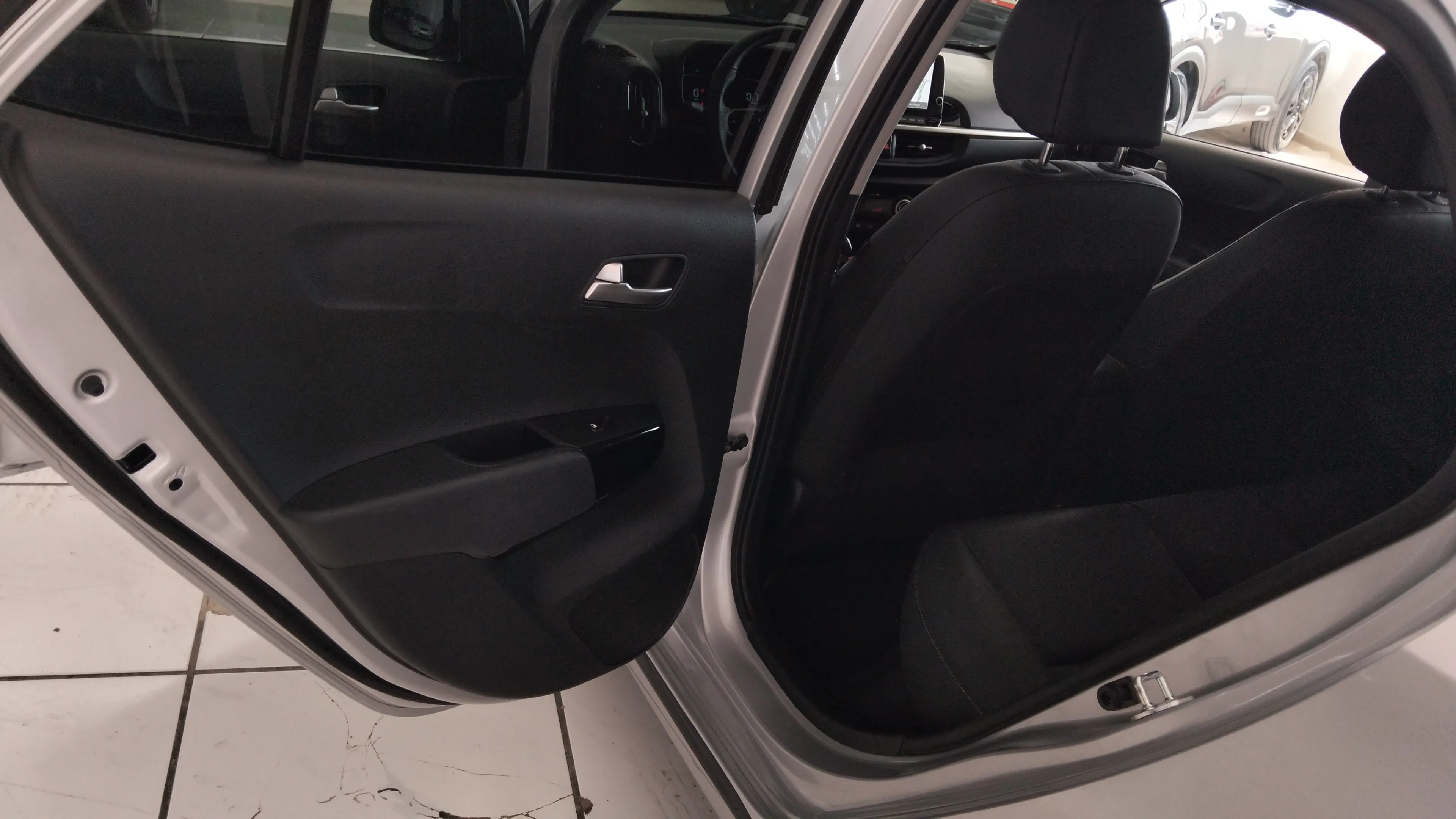 Kia Picanto 1.0 DPi AMT GT Line - foto 11