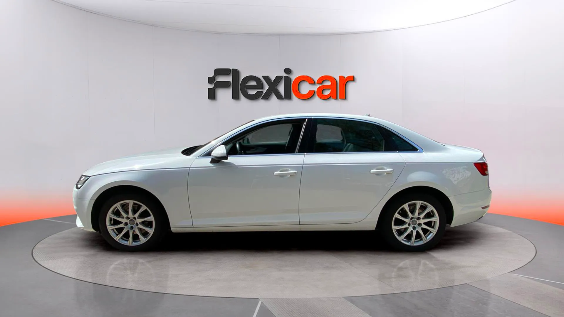 Audi A4 2.0 TDI - foto 8