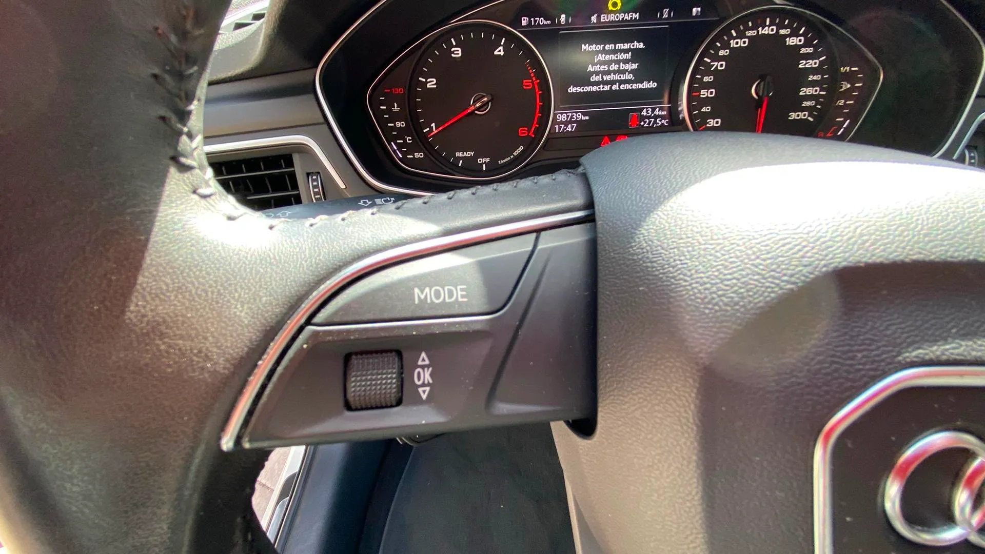 Audi A4 2.0 TDI - foto 13