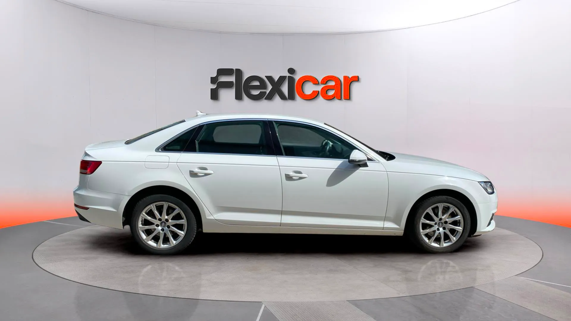 Audi A4 2.0 TDI - foto 4