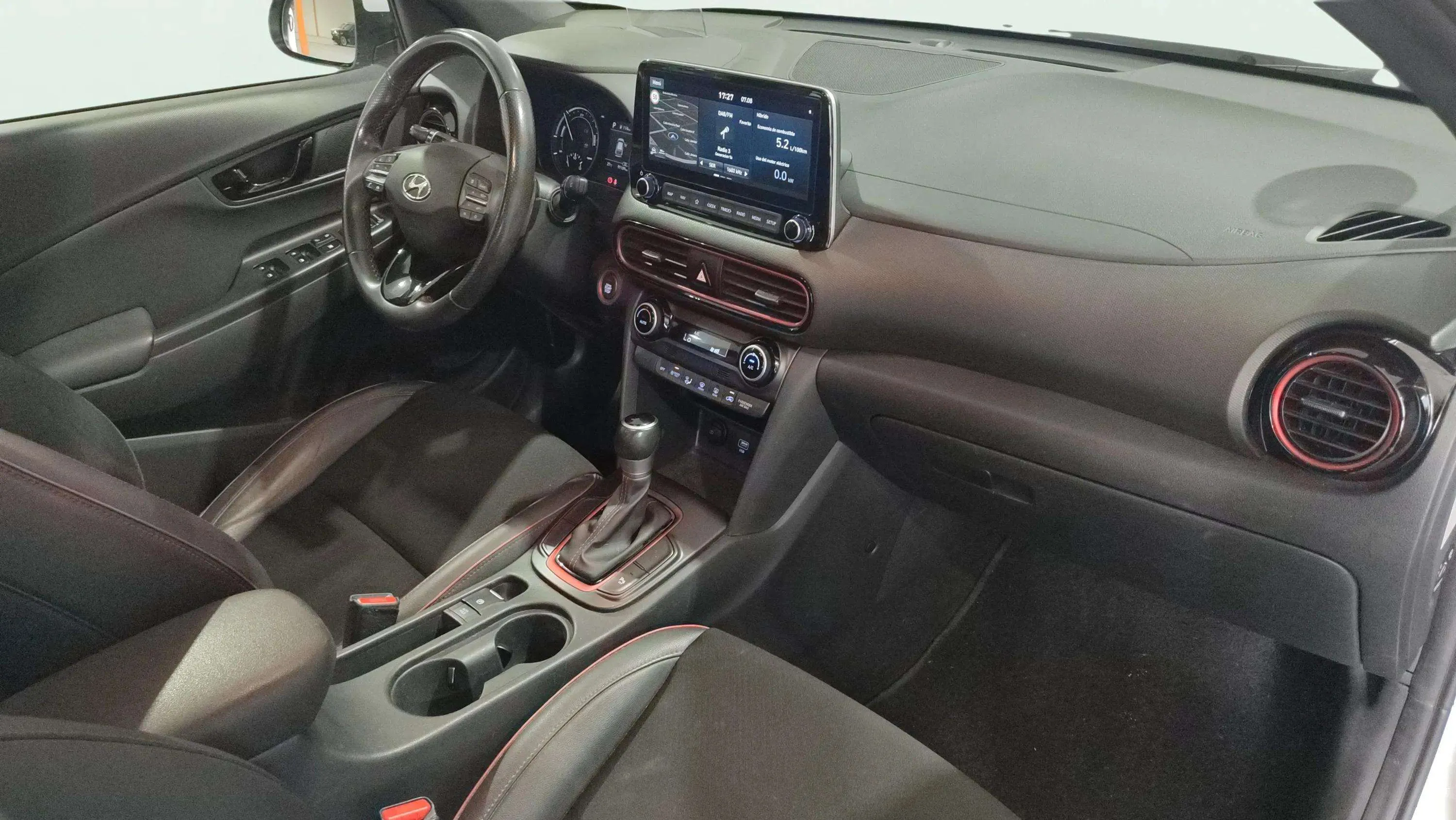 Hyundai Kona 1.6 GDI HEV Tecno Red DT - foto 22