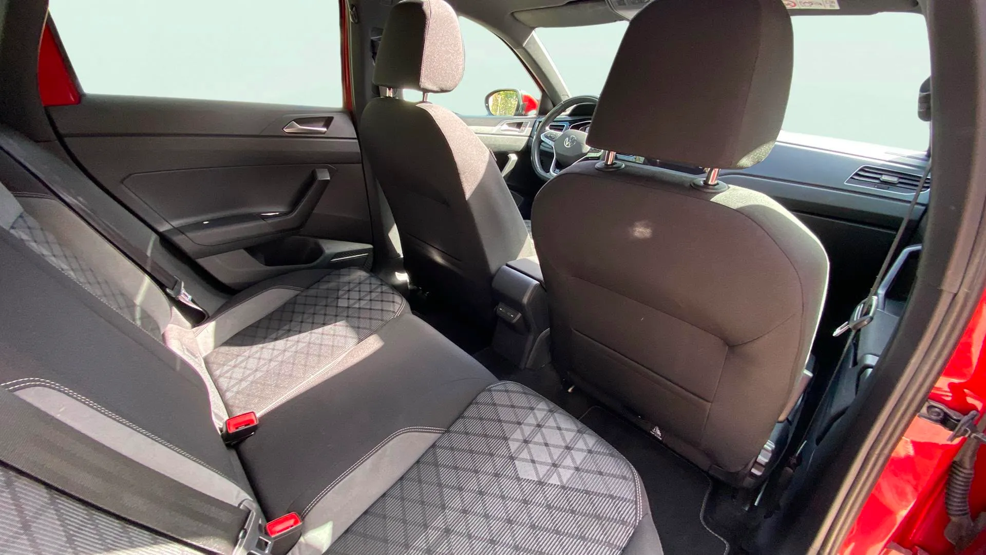Volkswagen Taigo R-Line 1.5 TSI DSG - foto 21