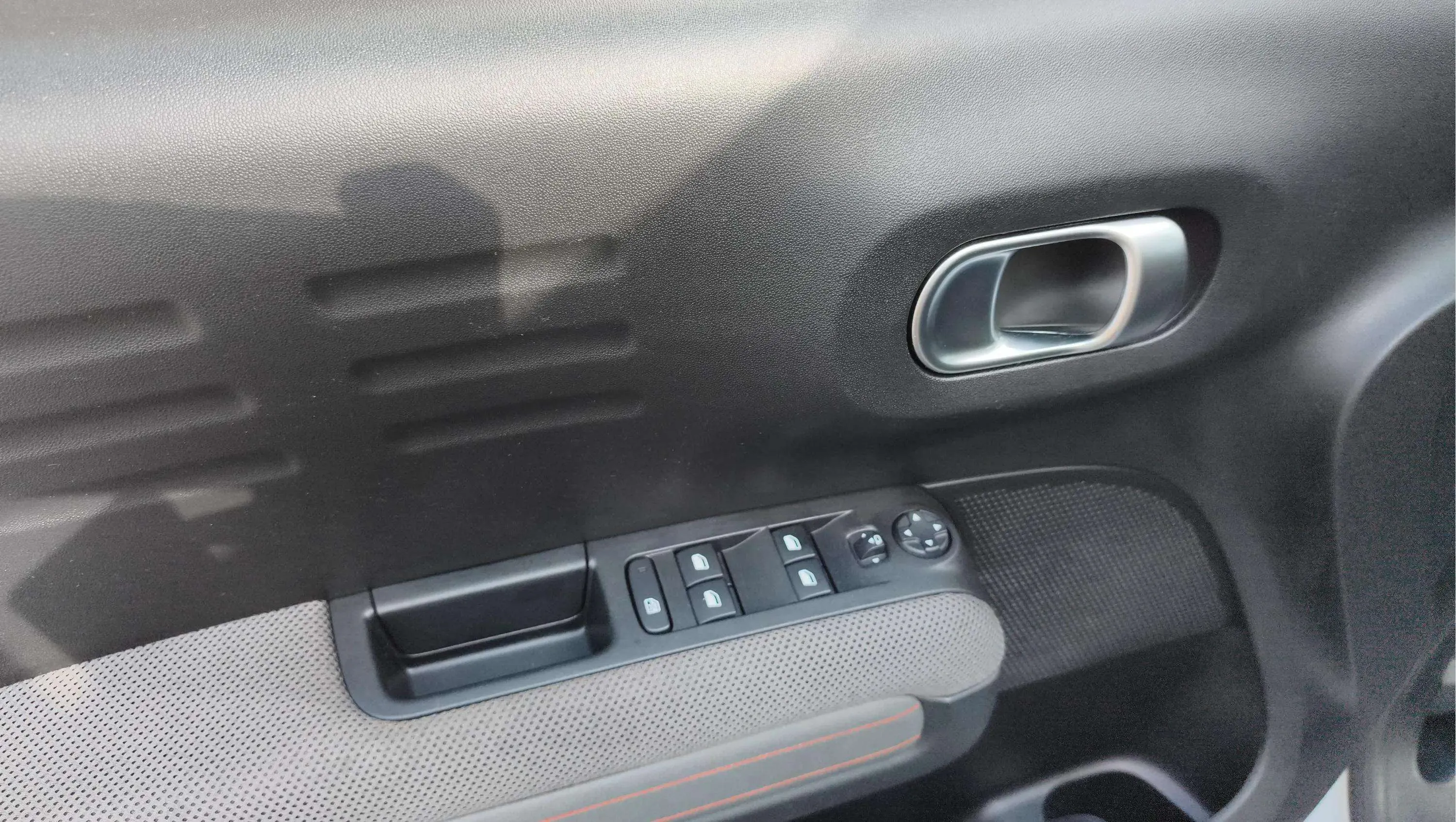 Citroën C3 Aircross BlueHDi Feel - foto 18