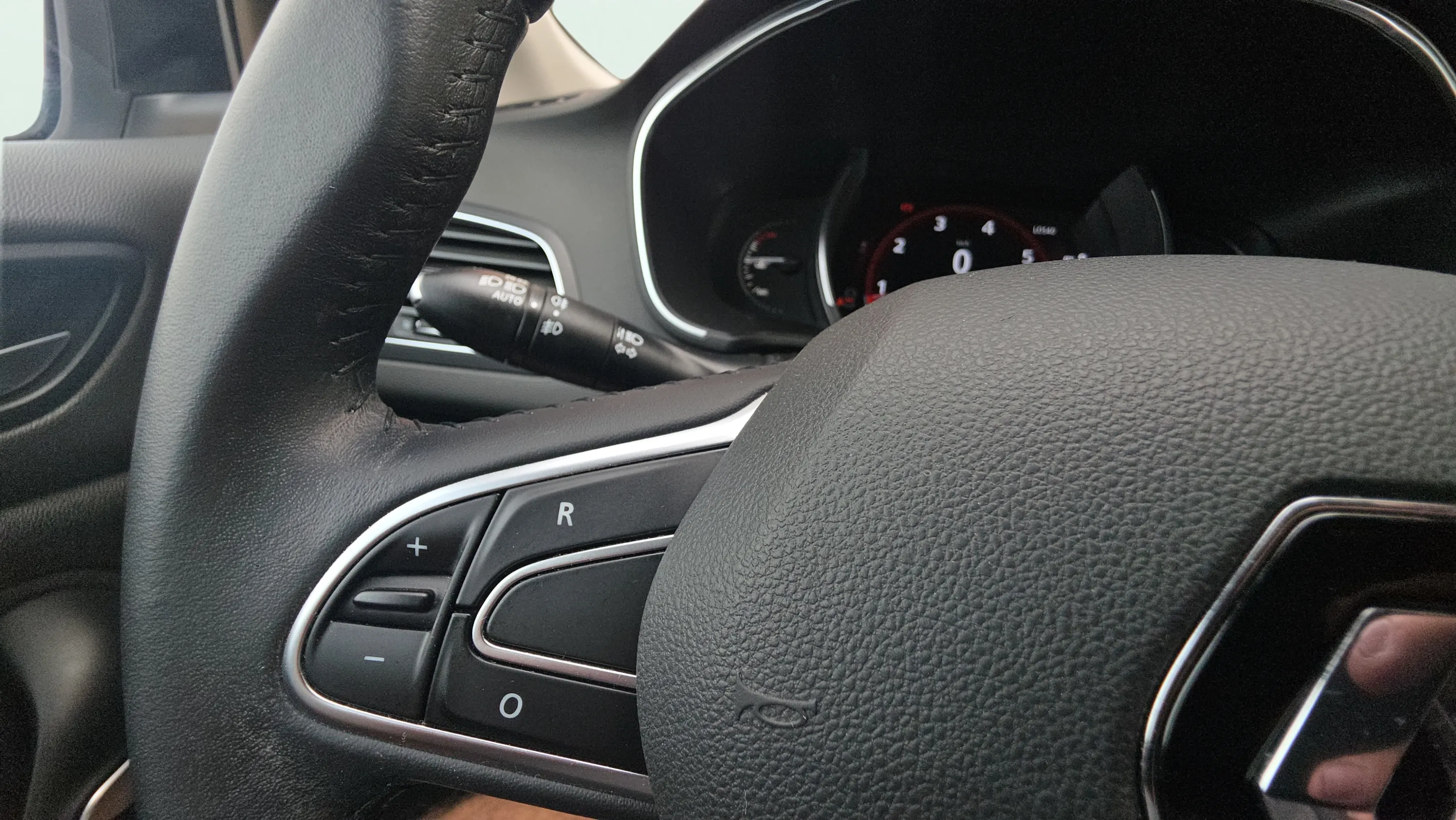 Renault Mégane Limited TCe GPF 18 - foto 14