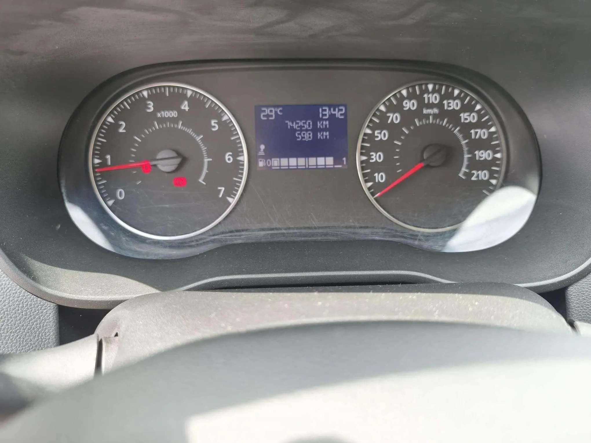 Dacia Duster Essential 1.6 4x2 GLP - foto 18