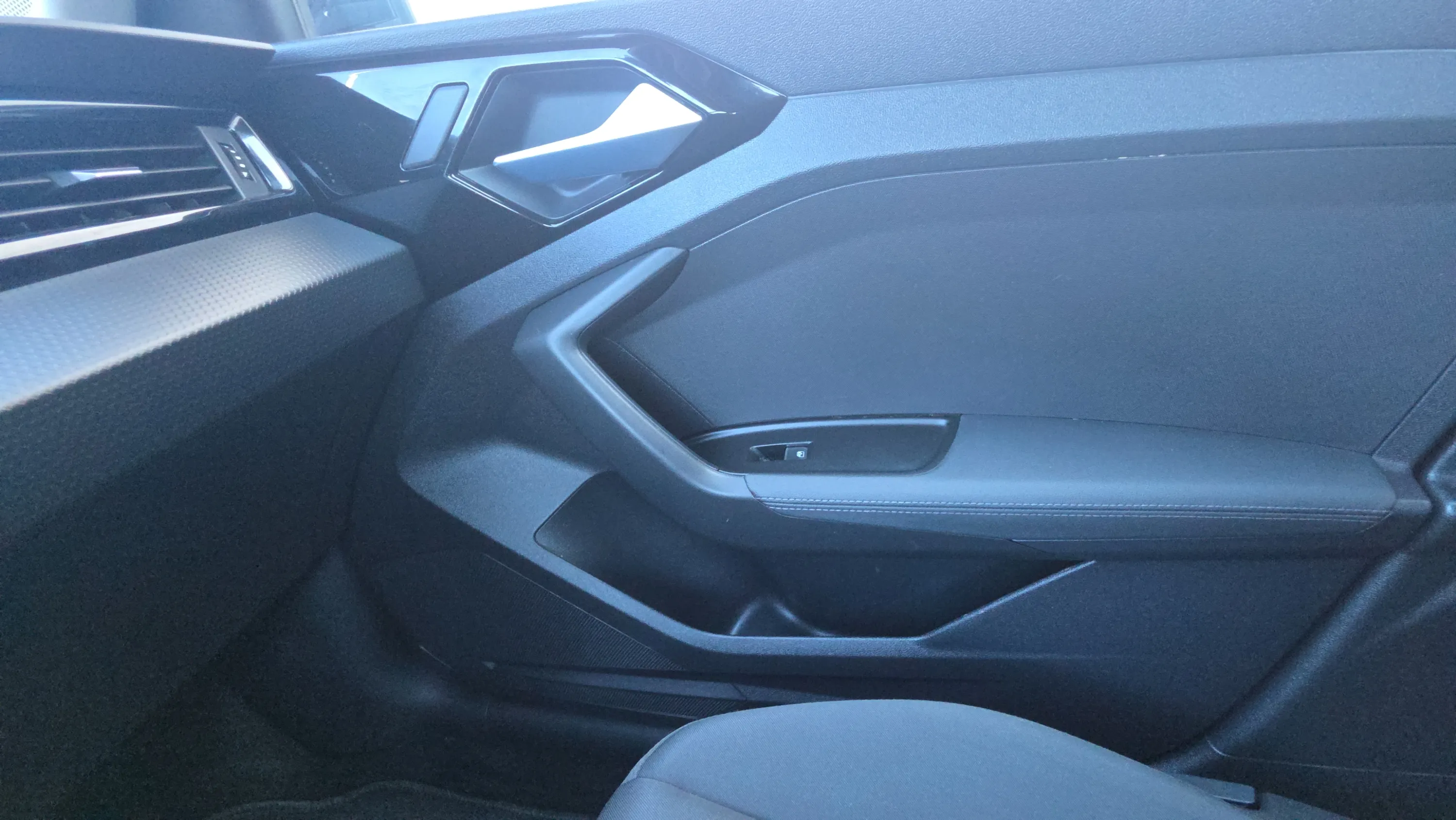 Audi A1 citycarver 30 TFSI - foto 28