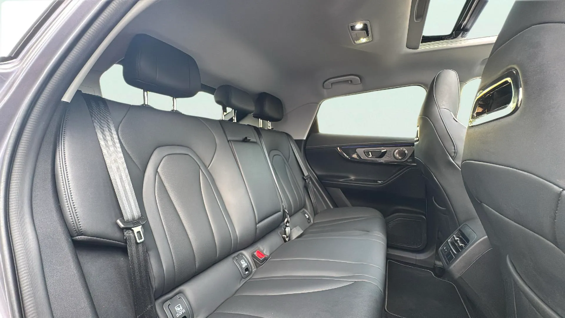 Omoda 5 Premium 1.6 T-GDi - foto 14