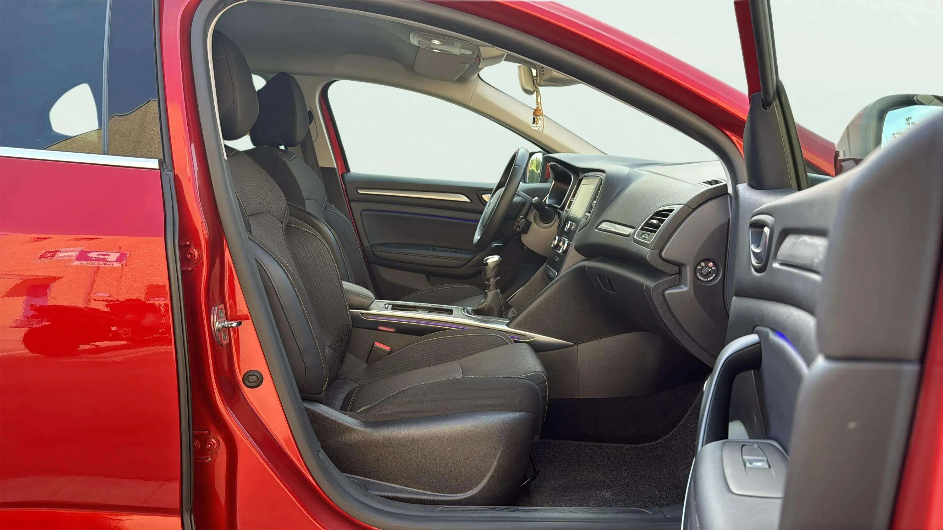 Renault Mégane Zen TCe GPF -SS - foto 10