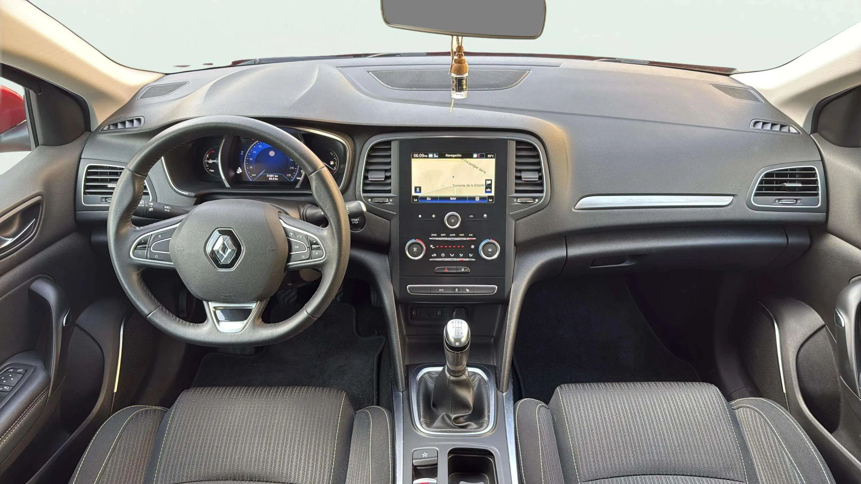 Renault Mégane Zen TCe GPF -SS - foto 12