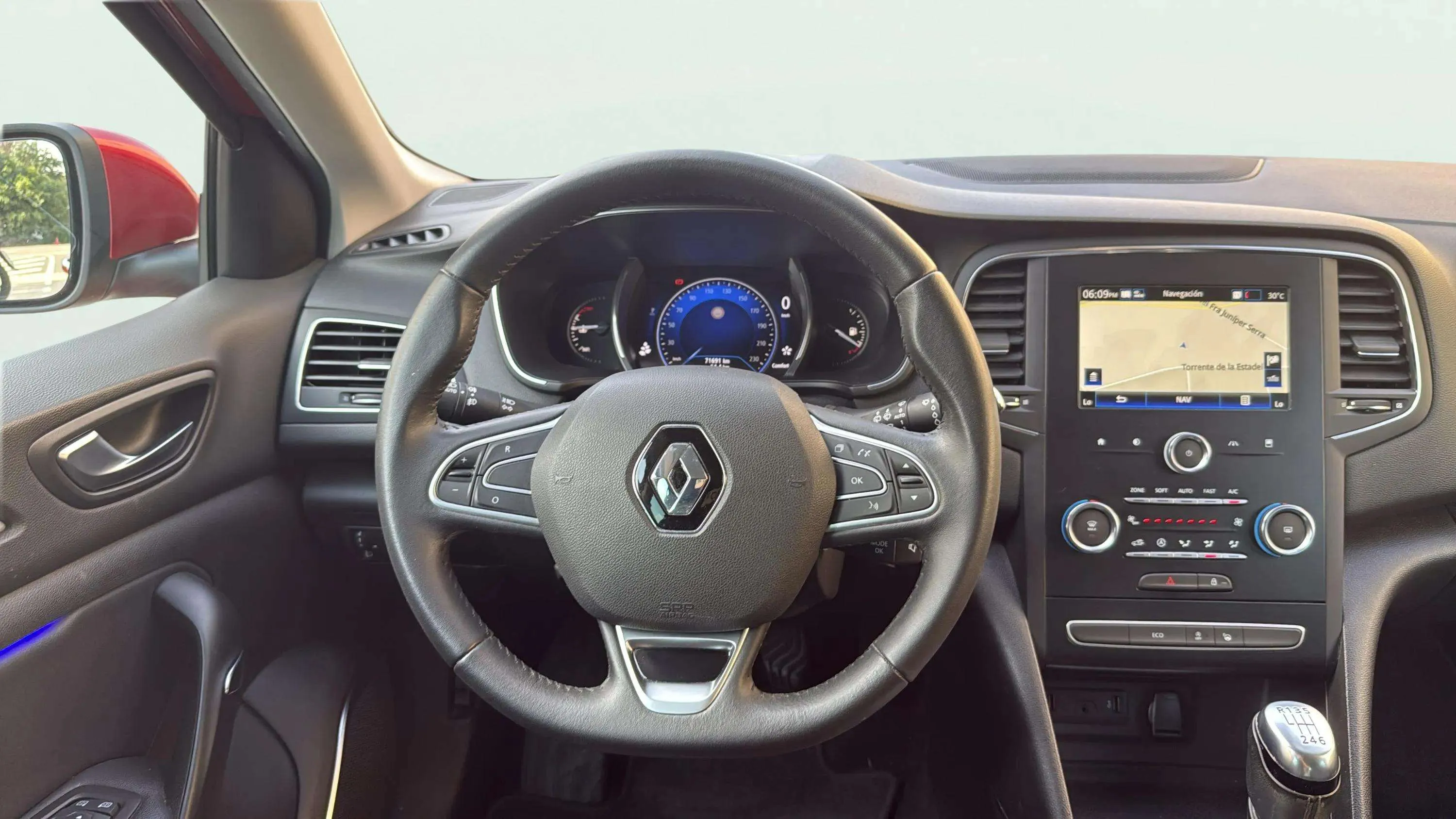 Renault Mégane Zen TCe GPF -SS - foto 14