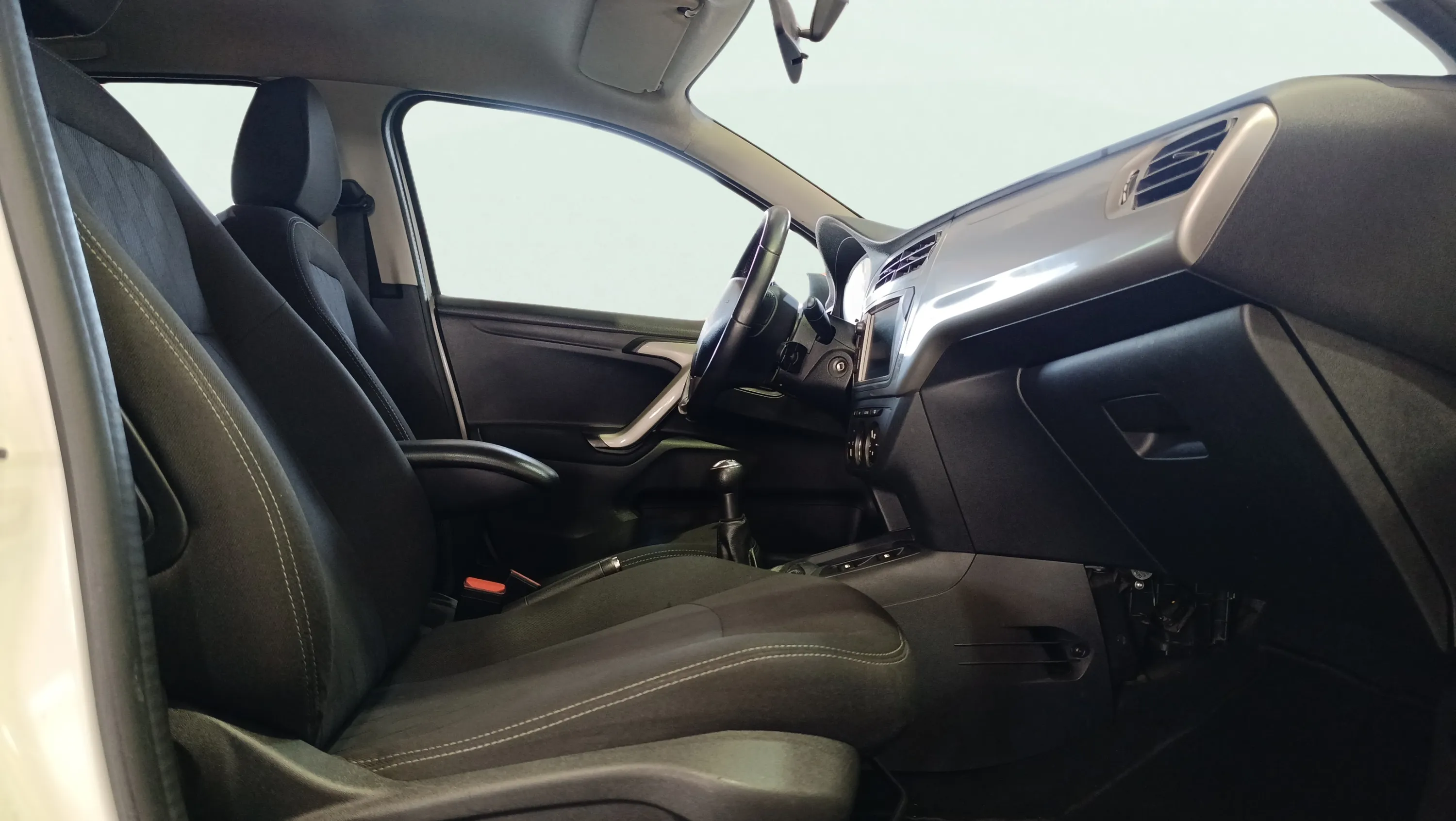 Citroën C-Elysée BlueHDi Shine - foto 30