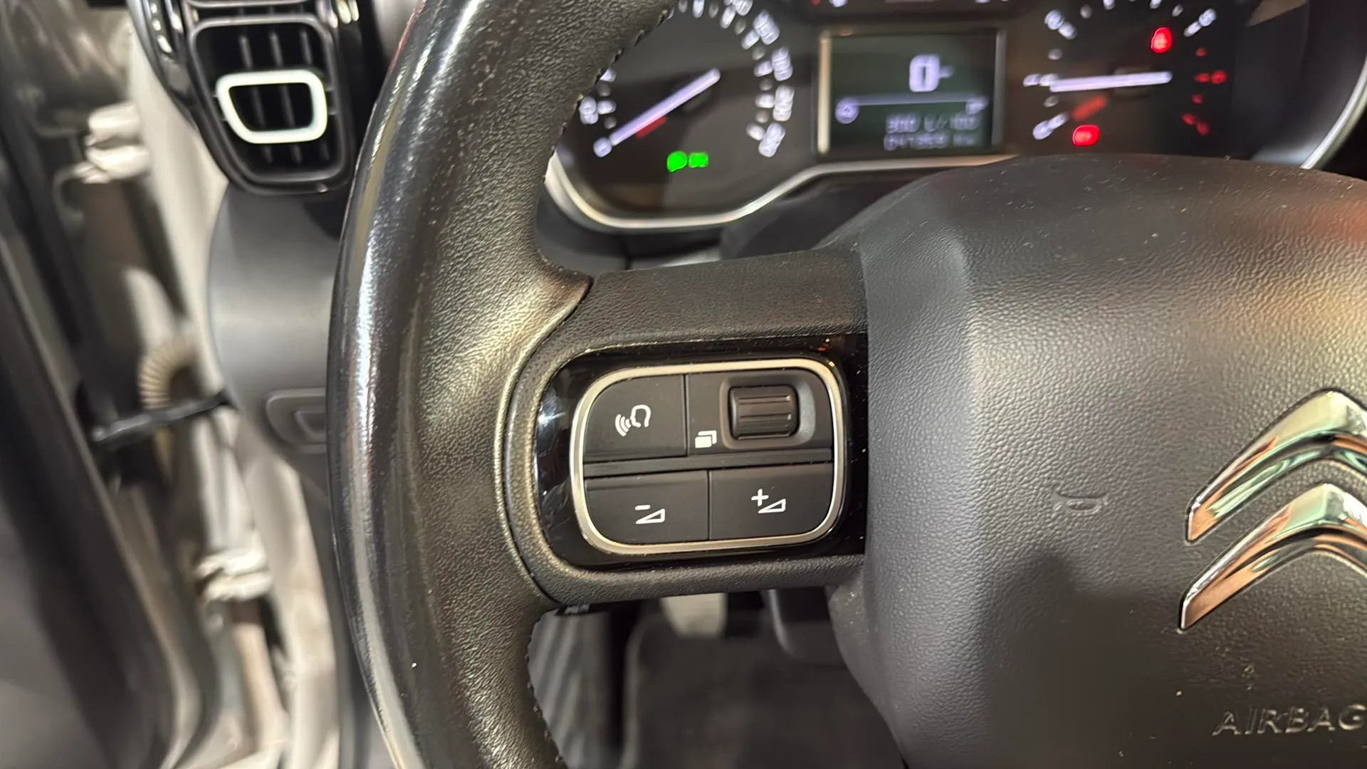 Citroën C3 Aircross PureTech Shine - foto 25