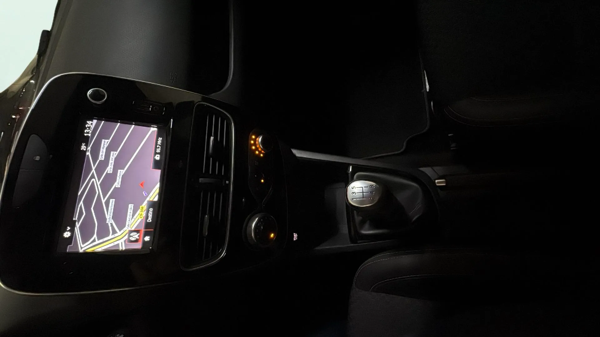 Renault Clio Zen Energy dCi -18 - foto 19