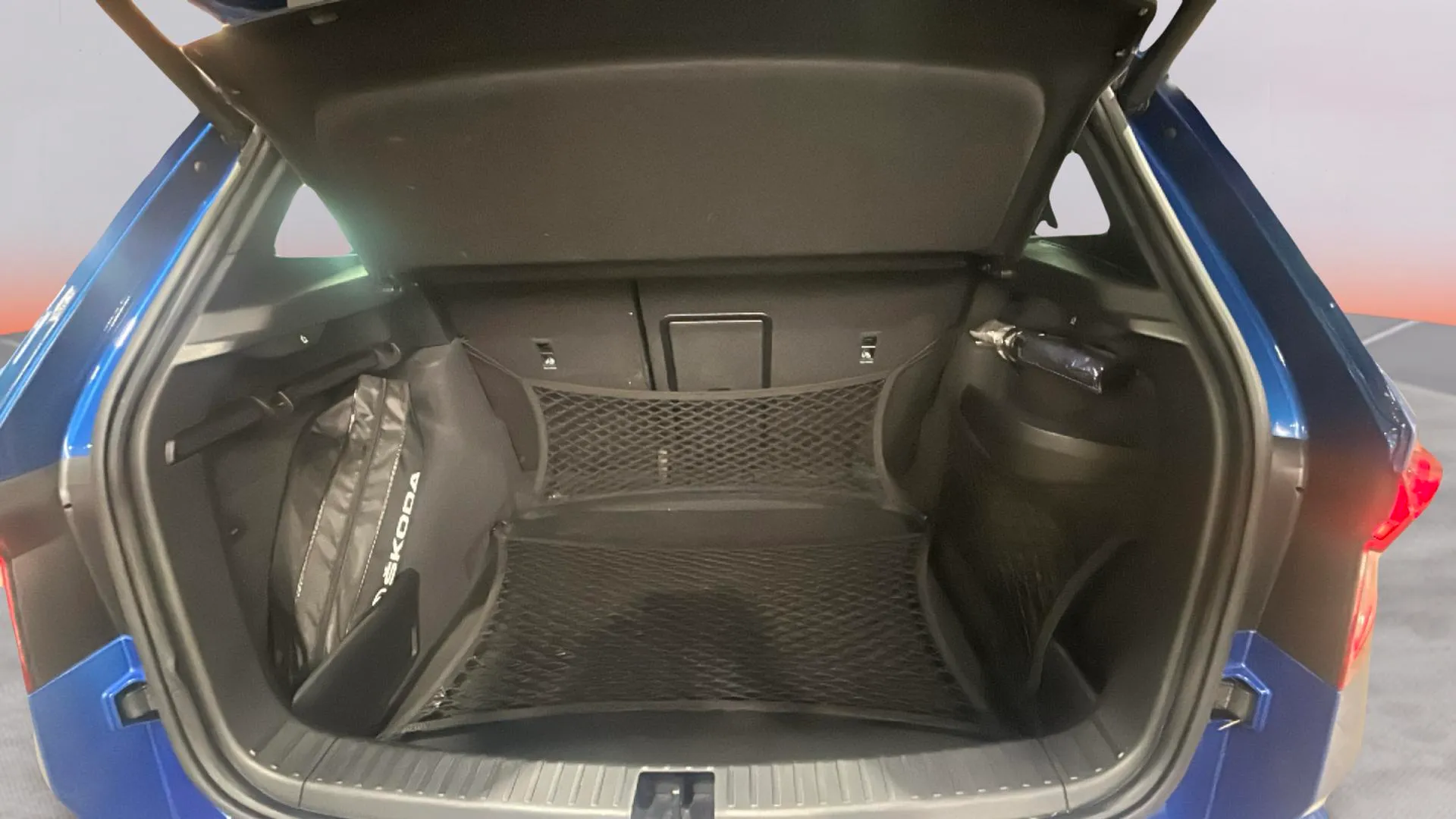 Škoda Karoq 1.5 TSI DSG ACT Sportline - foto 17
