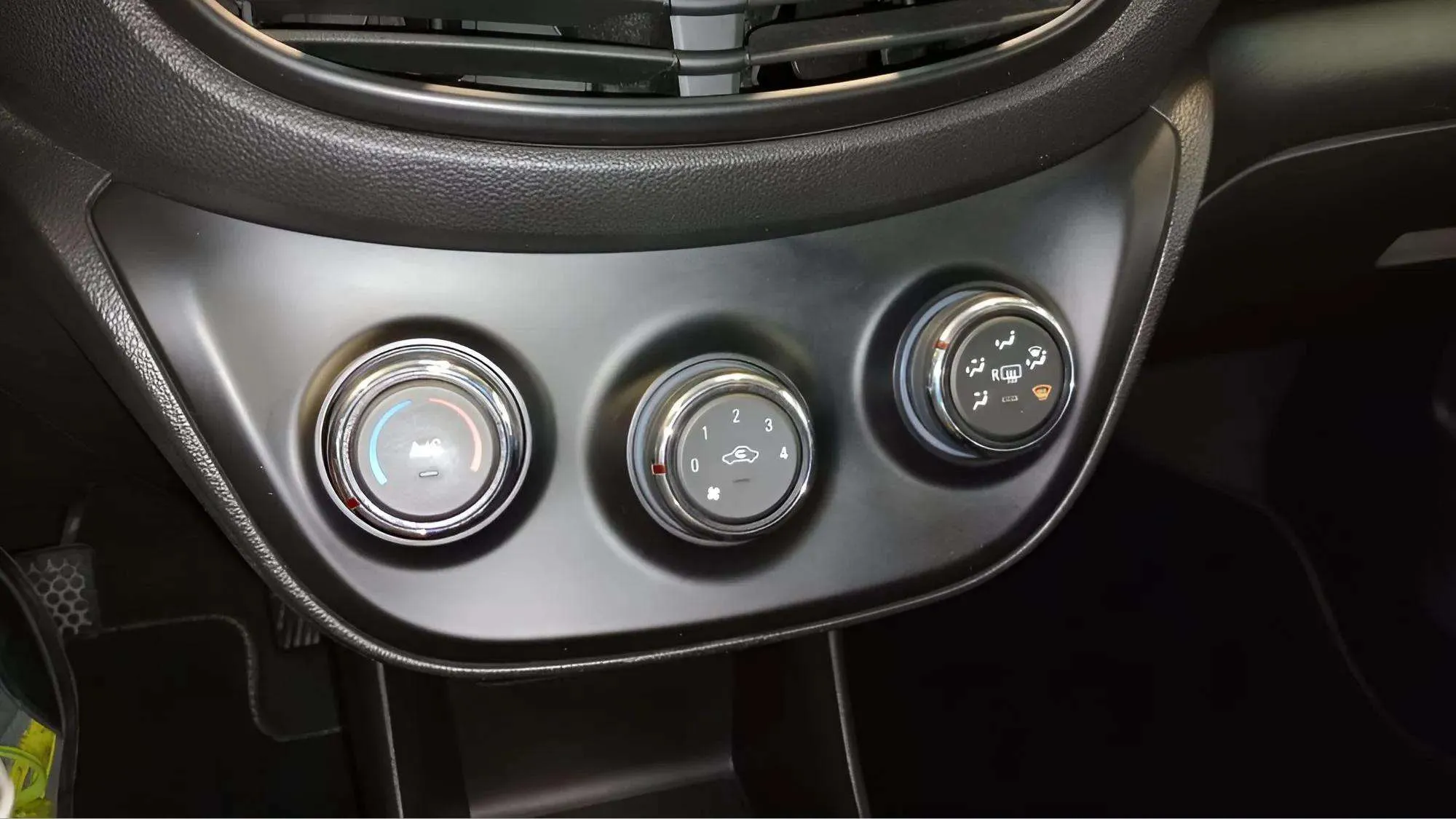 Opel Karl 1.0 Expression - foto 13