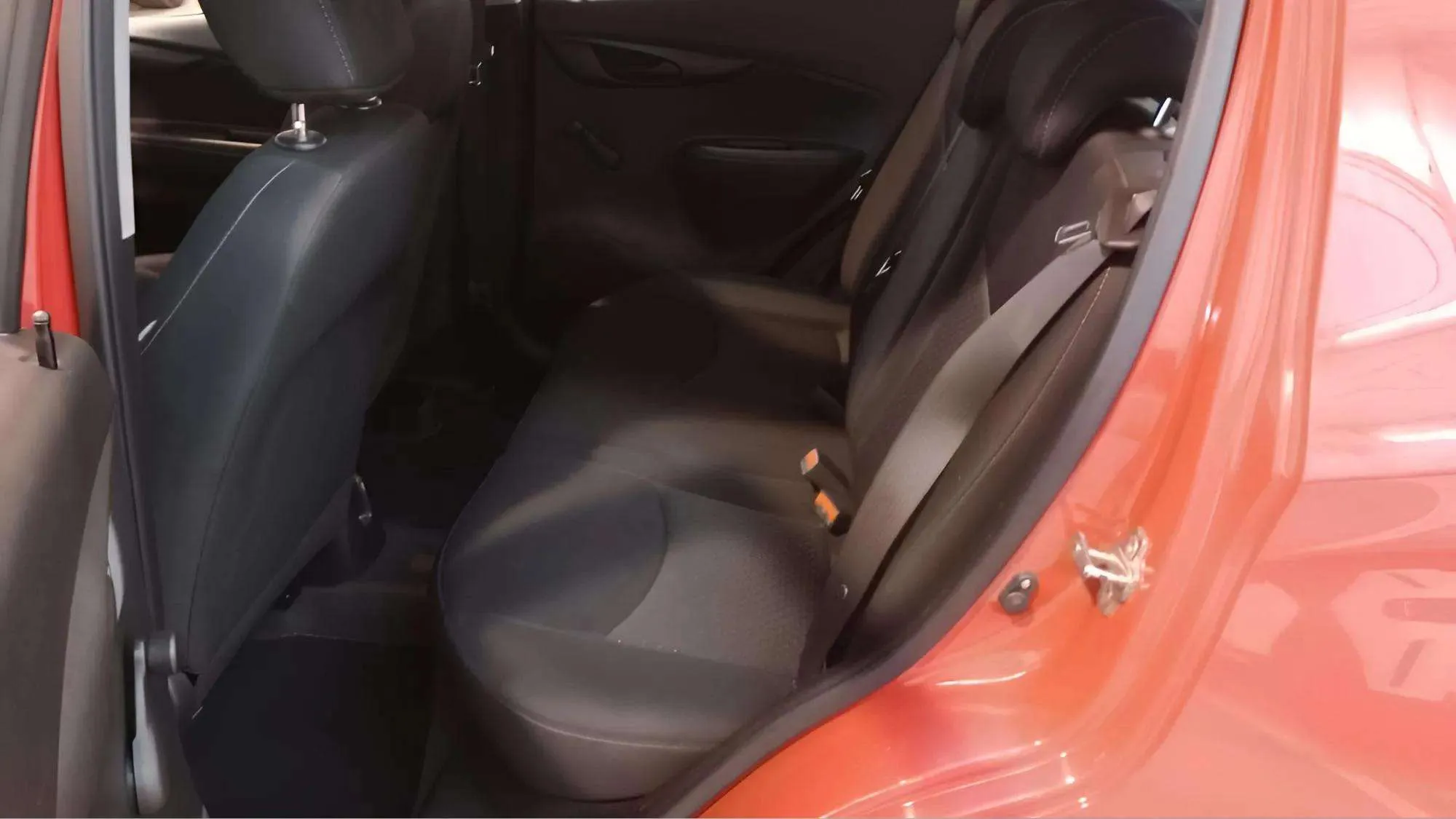 Opel Karl 1.0 Expression - foto 11