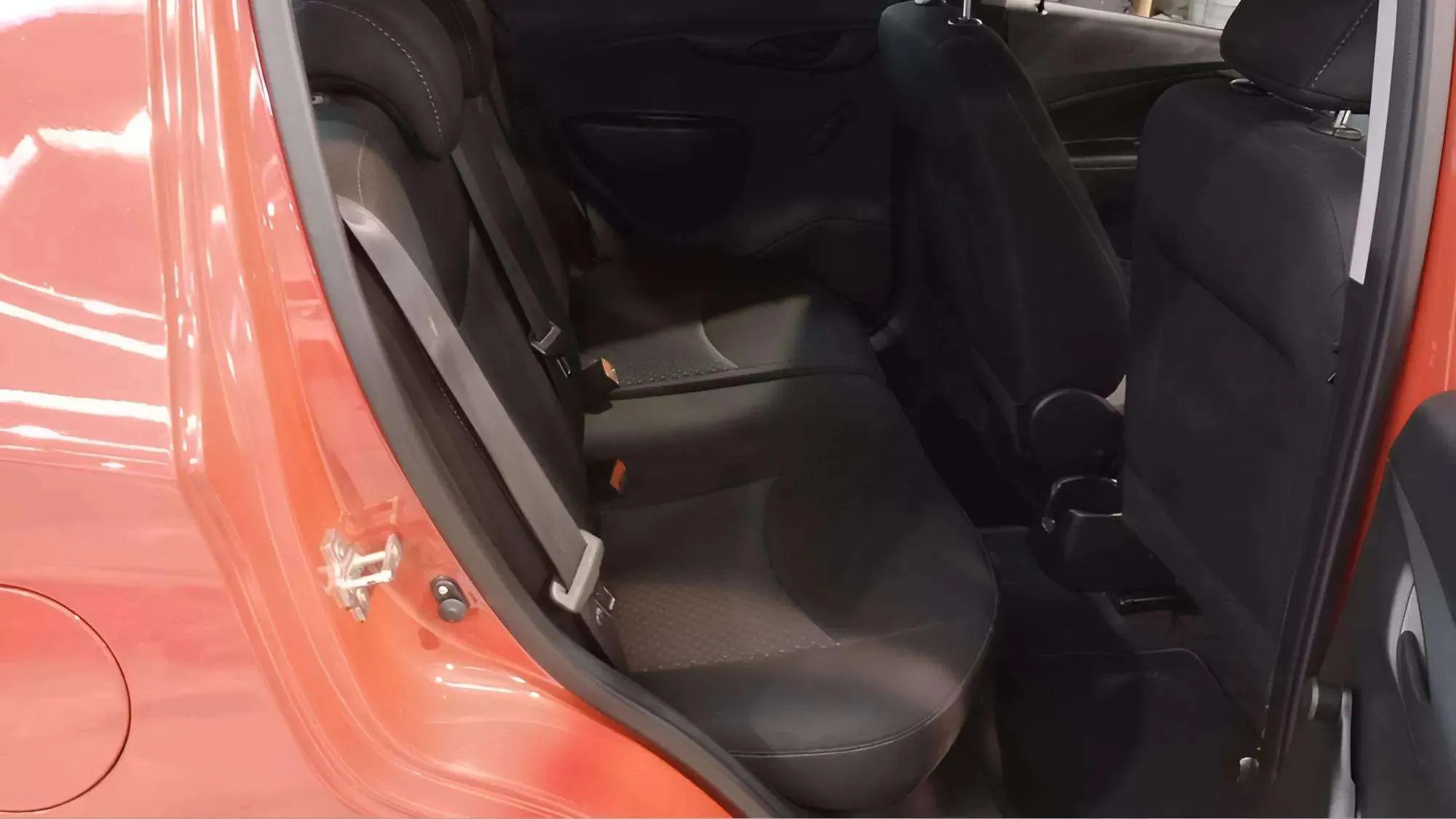 Opel Karl 1.0 Expression - foto 9