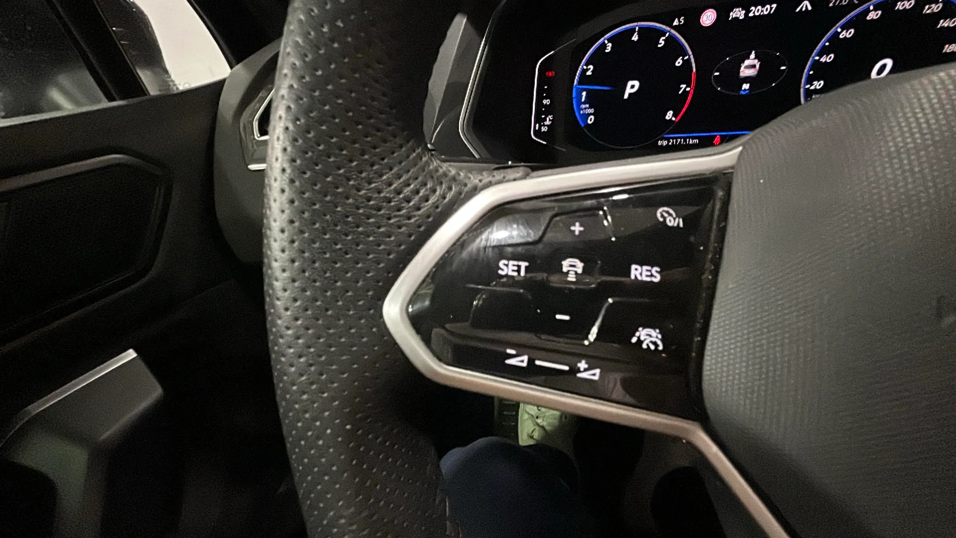 Volkswagen Tiguan R-Line 1.5 TSI DSG - foto 17