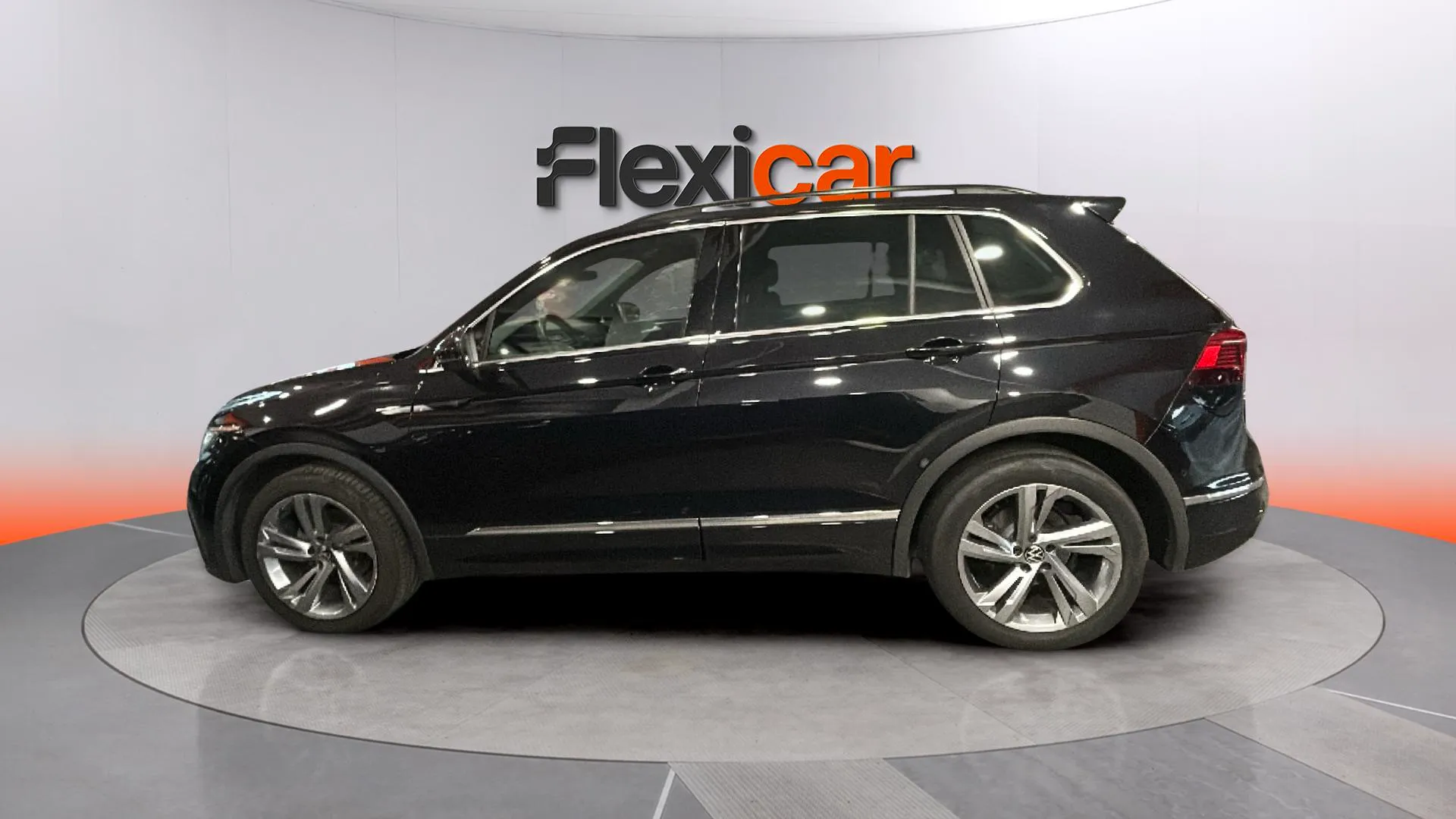 Volkswagen Tiguan R-Line 1.5 TSI DSG - foto 8