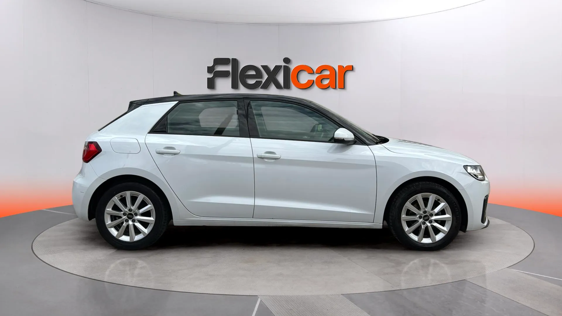 Audi A1 Sportback Advanced 25 TFSI - foto 2