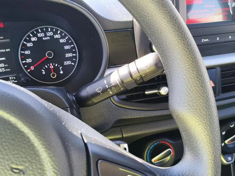 Kia Picanto 1.0 DPi Concept Pack Comfort - foto 23
