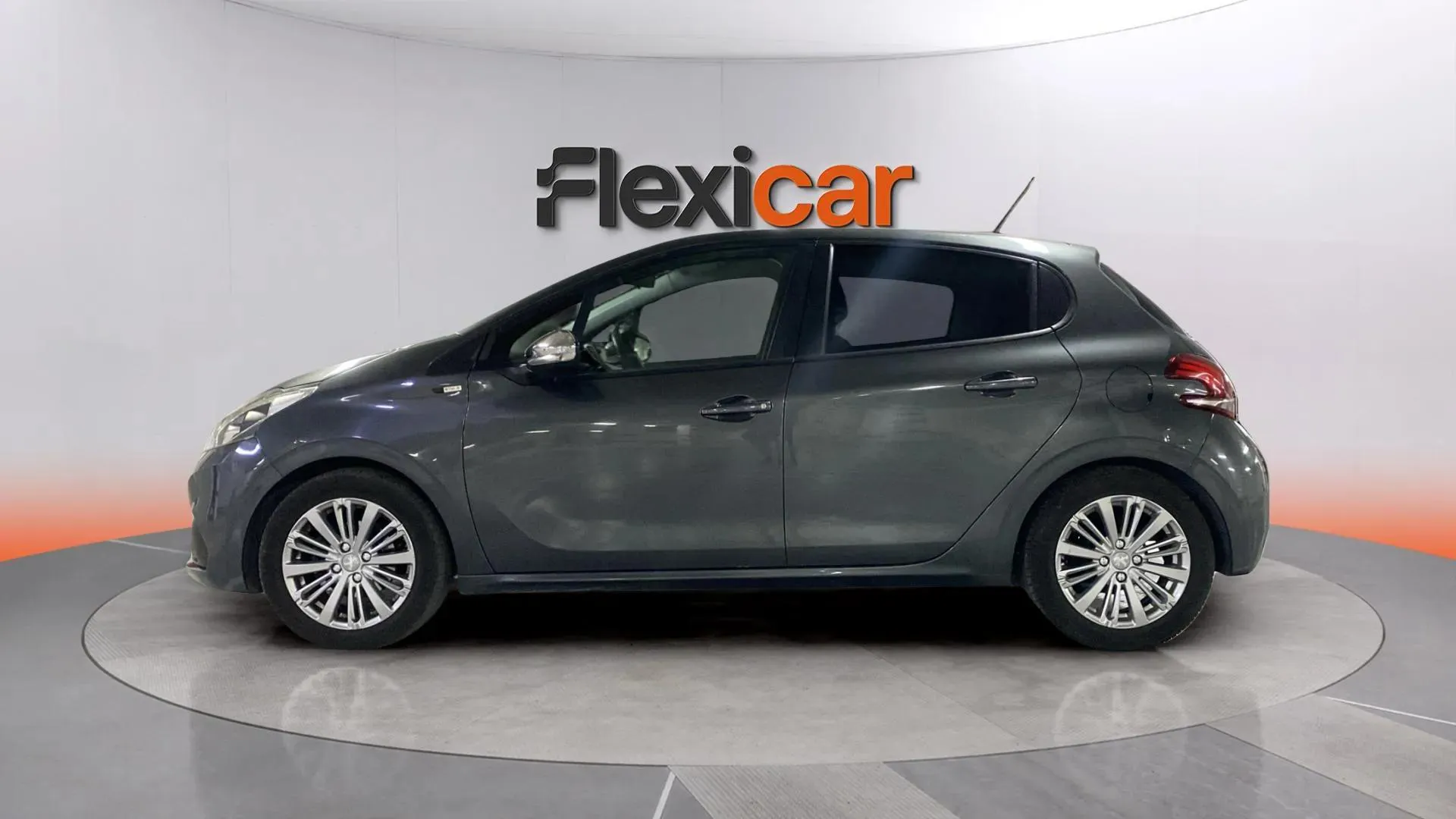 Peugeot 208 Allure 1.2L PureTech - foto 4