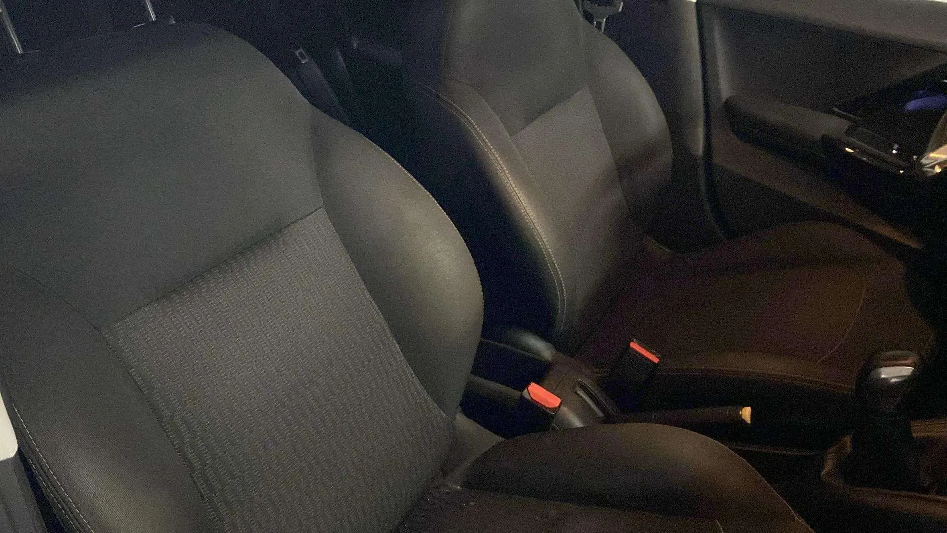 Peugeot 208 Allure 1.2L PureTech - foto 19