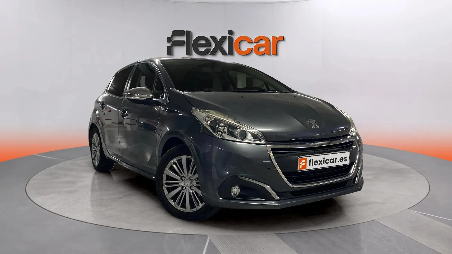 Peugeot 208 Allure 1.2L PureTech - foto 1